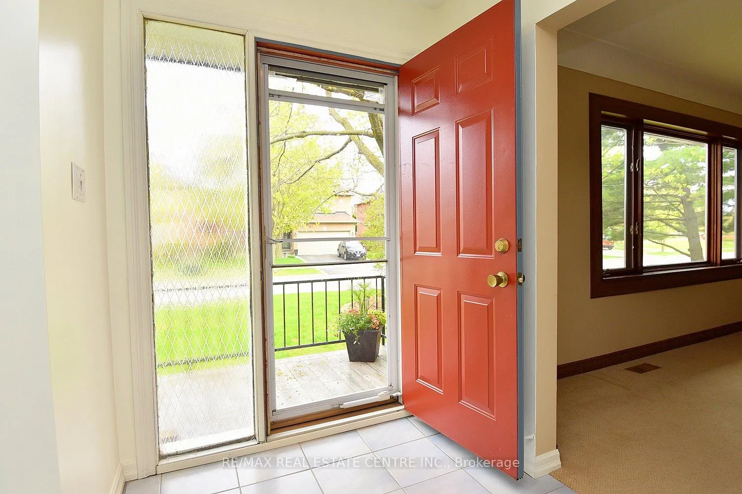 Photo 6 of 5409 Croydon Road, Burlington, Appleby — HOMEH