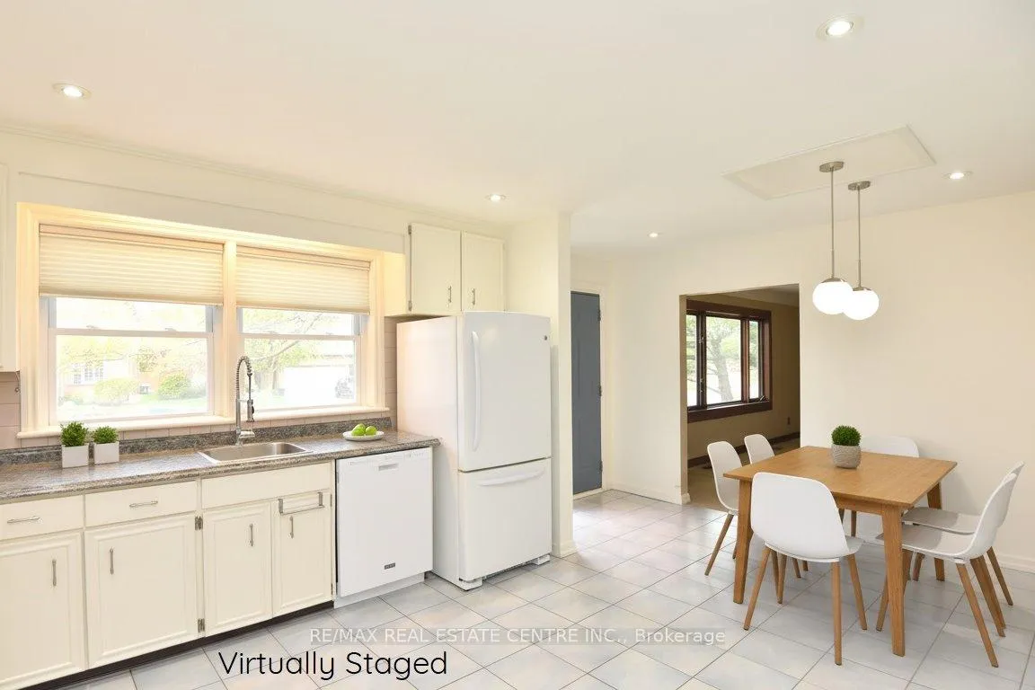 Photo 9 of 5409 Croydon Road, Burlington, Appleby — HOMEH