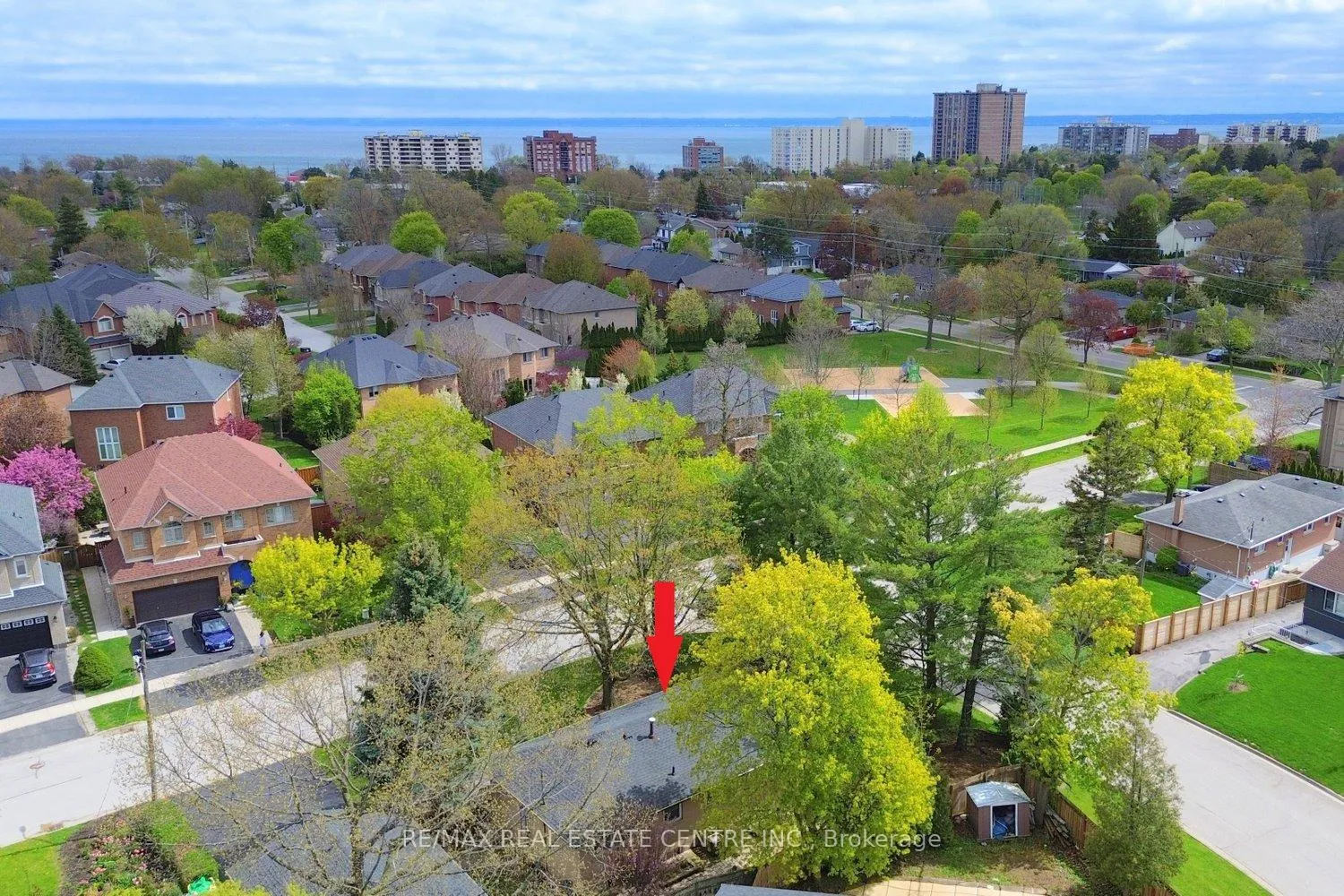 Photo 34 of 5409 Croydon Road, Burlington, Appleby — HOMEH