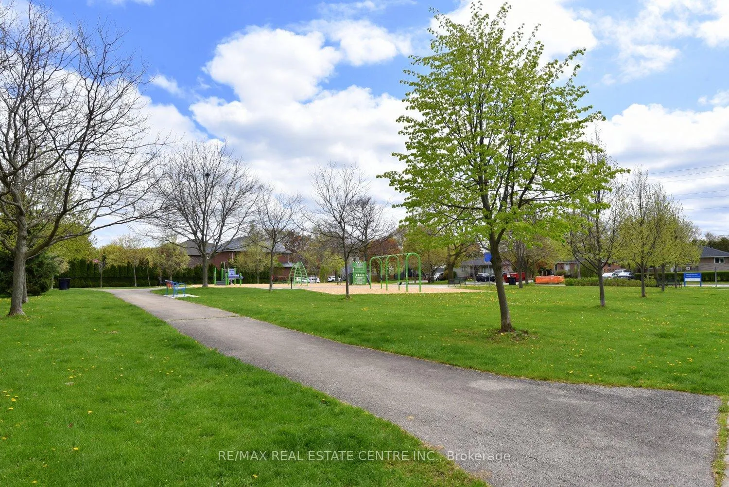 Photo 35 of 5409 Croydon Road, Burlington, Appleby — HOMEH
