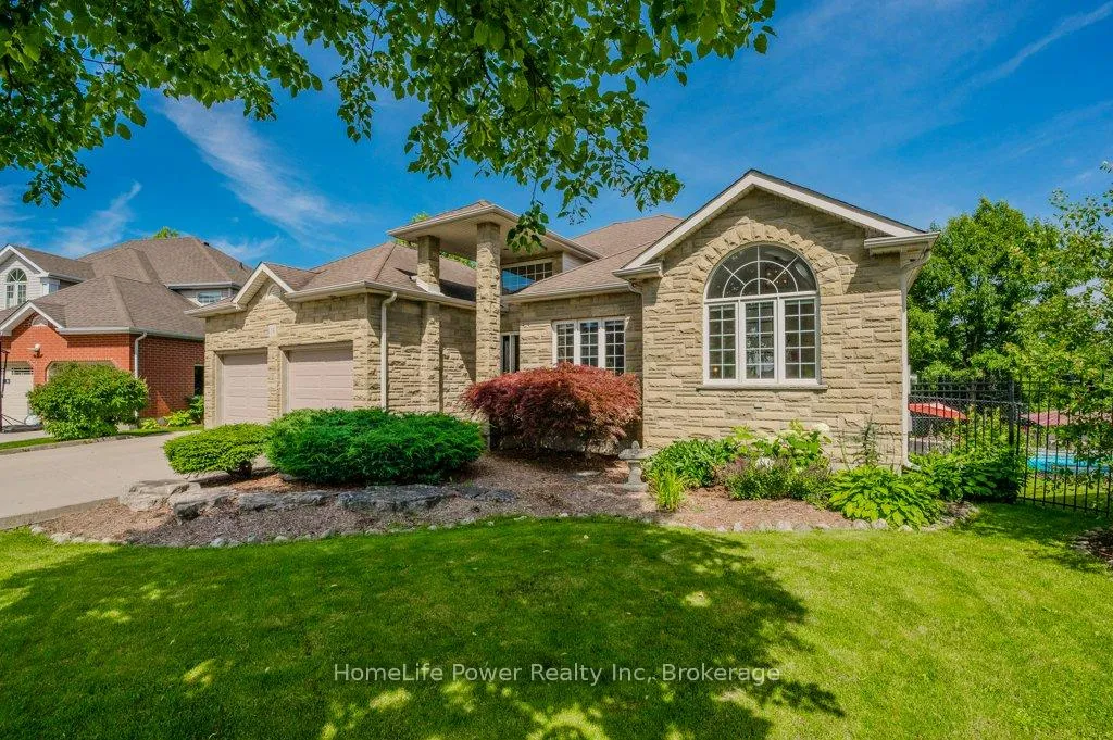 Photo 5 of 16 Elderberry Court, Guelph, Pineridge/Westminster Woods — HOMEH