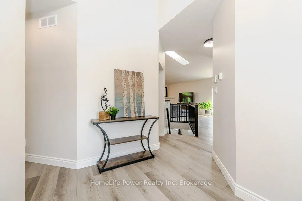 Photo 8 of 16 Elderberry Court, Guelph, Pineridge/Westminster Woods — HOMEH