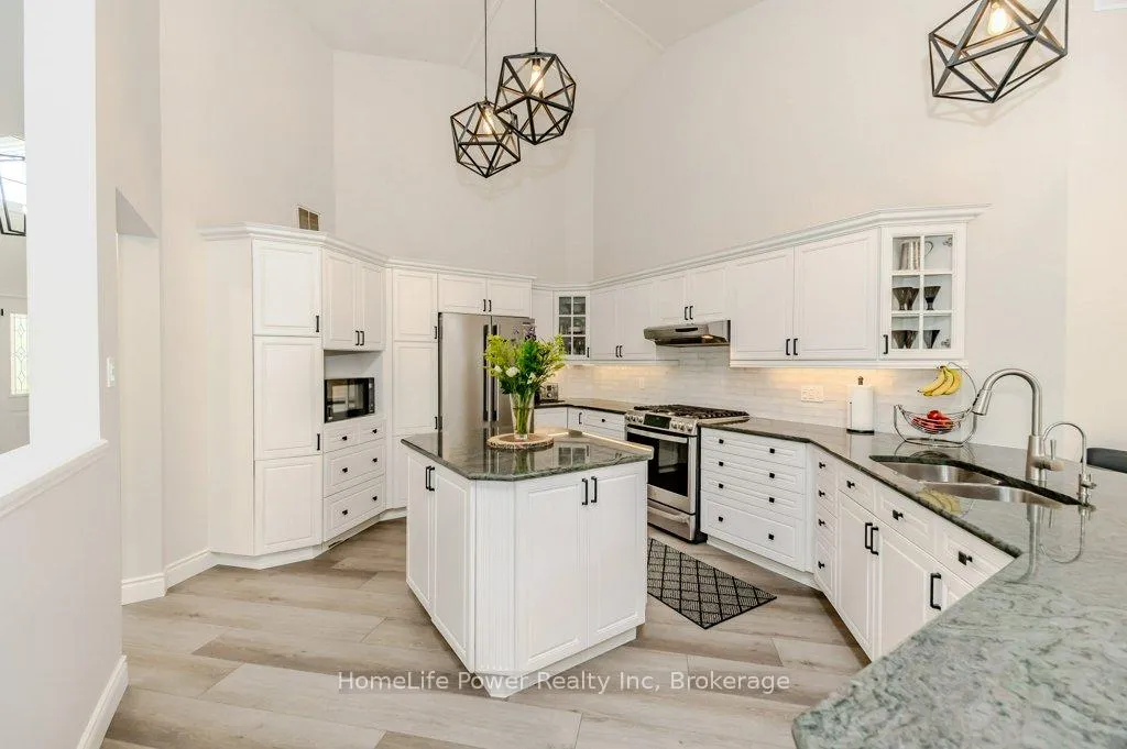 Photo 17 of 16 Elderberry Court, Guelph, Pineridge/Westminster Woods — HOMEH