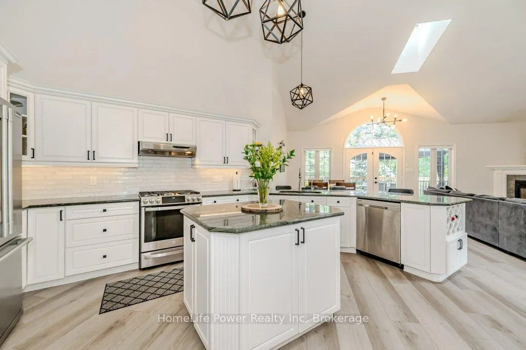 Photo 18 of 16 Elderberry Court, Guelph, Pineridge/Westminster Woods — HOMEH