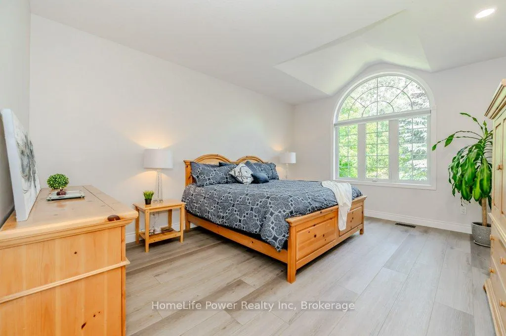 Photo 22 of 16 Elderberry Court, Guelph, Pineridge/Westminster Woods — HOMEH