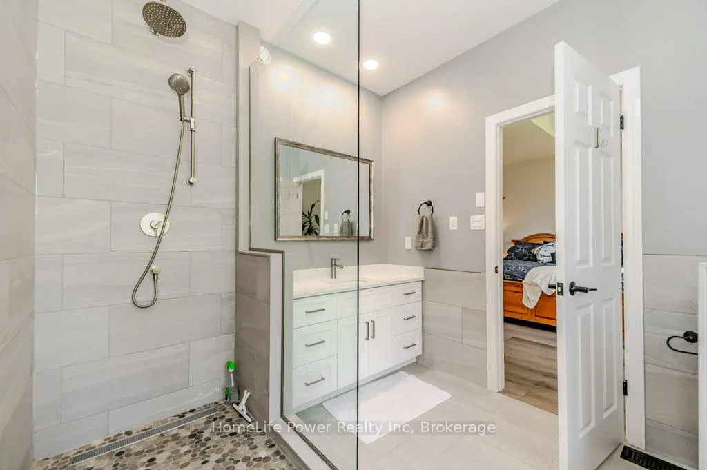 Photo 24 of 16 Elderberry Court, Guelph, Pineridge/Westminster Woods — HOMEH