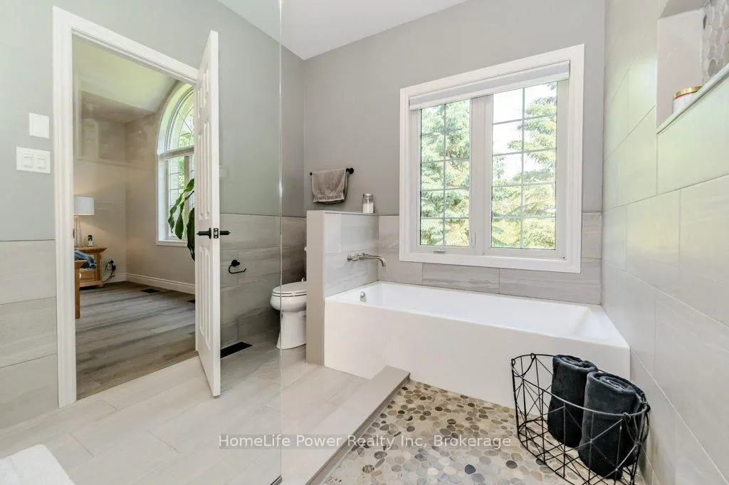 Photo 25 of 16 Elderberry Court, Guelph, Pineridge/Westminster Woods — HOMEH