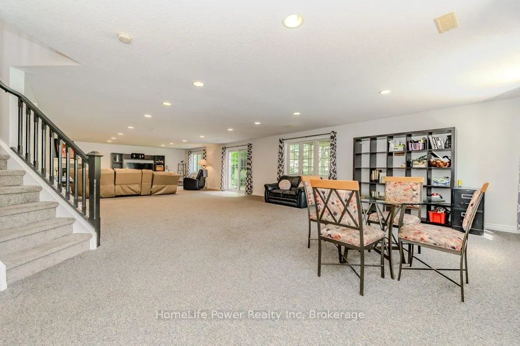 Photo 33 of 16 Elderberry Court, Guelph, Pineridge/Westminster Woods — HOMEH