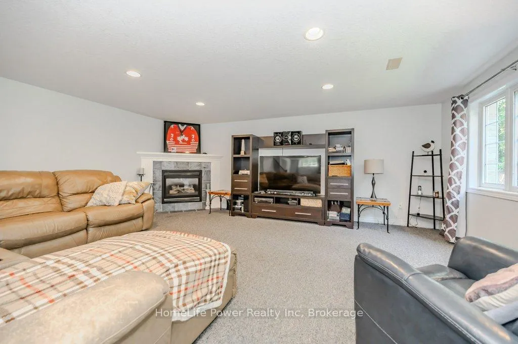 Photo 35 of 16 Elderberry Court, Guelph, Pineridge/Westminster Woods — HOMEH
