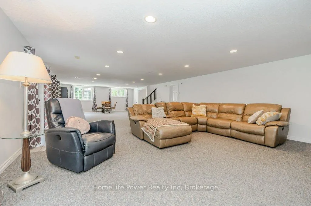 Photo 36 of 16 Elderberry Court, Guelph, Pineridge/Westminster Woods — HOMEH