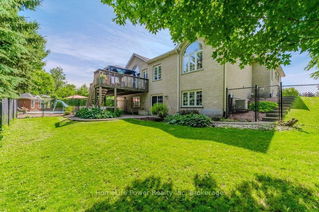 Photo 44 of 16 Elderberry Court, Guelph, Pineridge/Westminster Woods — HOMEH