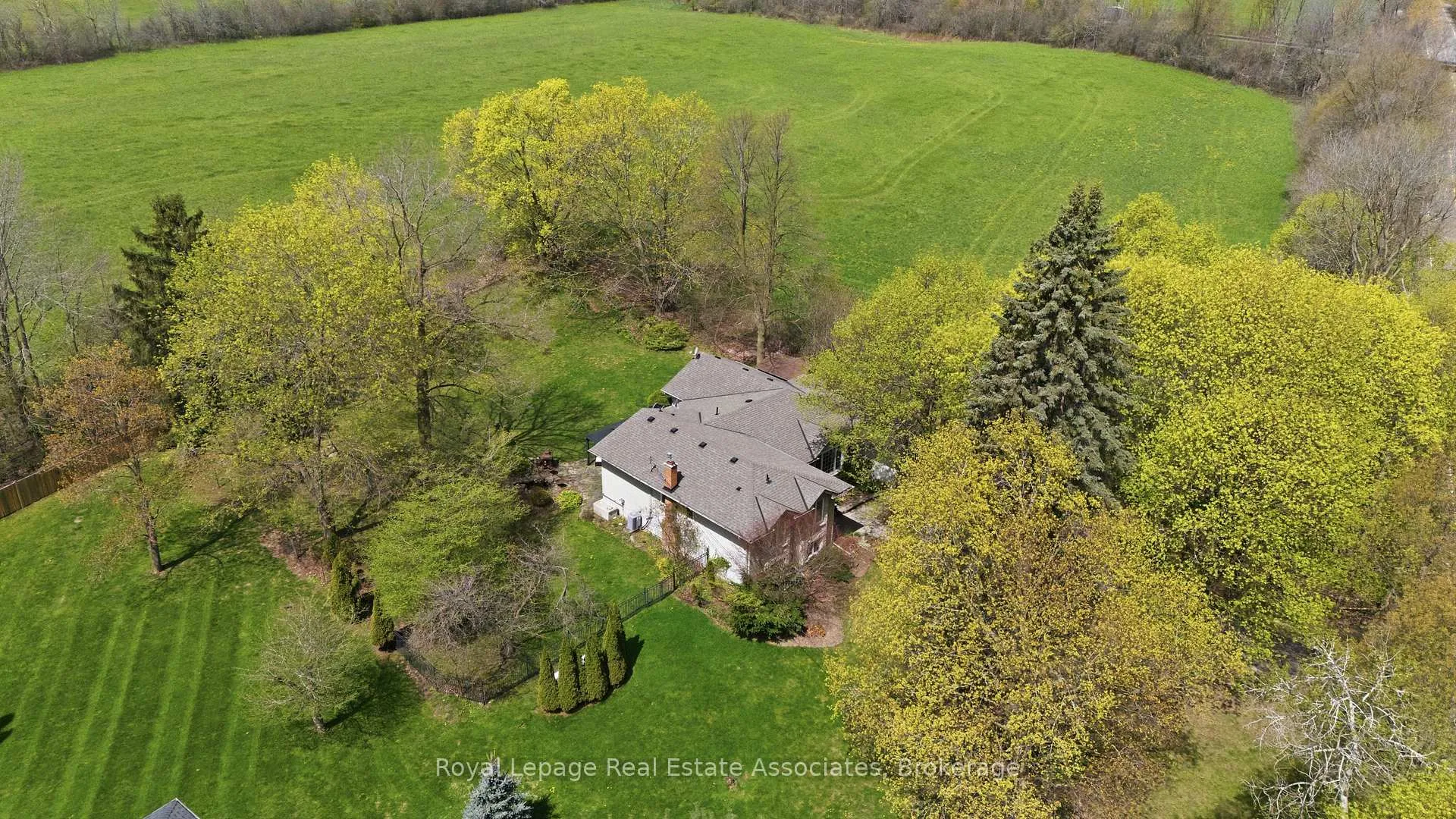 Photo 2 of 12136 6 Line, Halton Hills, Limehouse — HOMEH