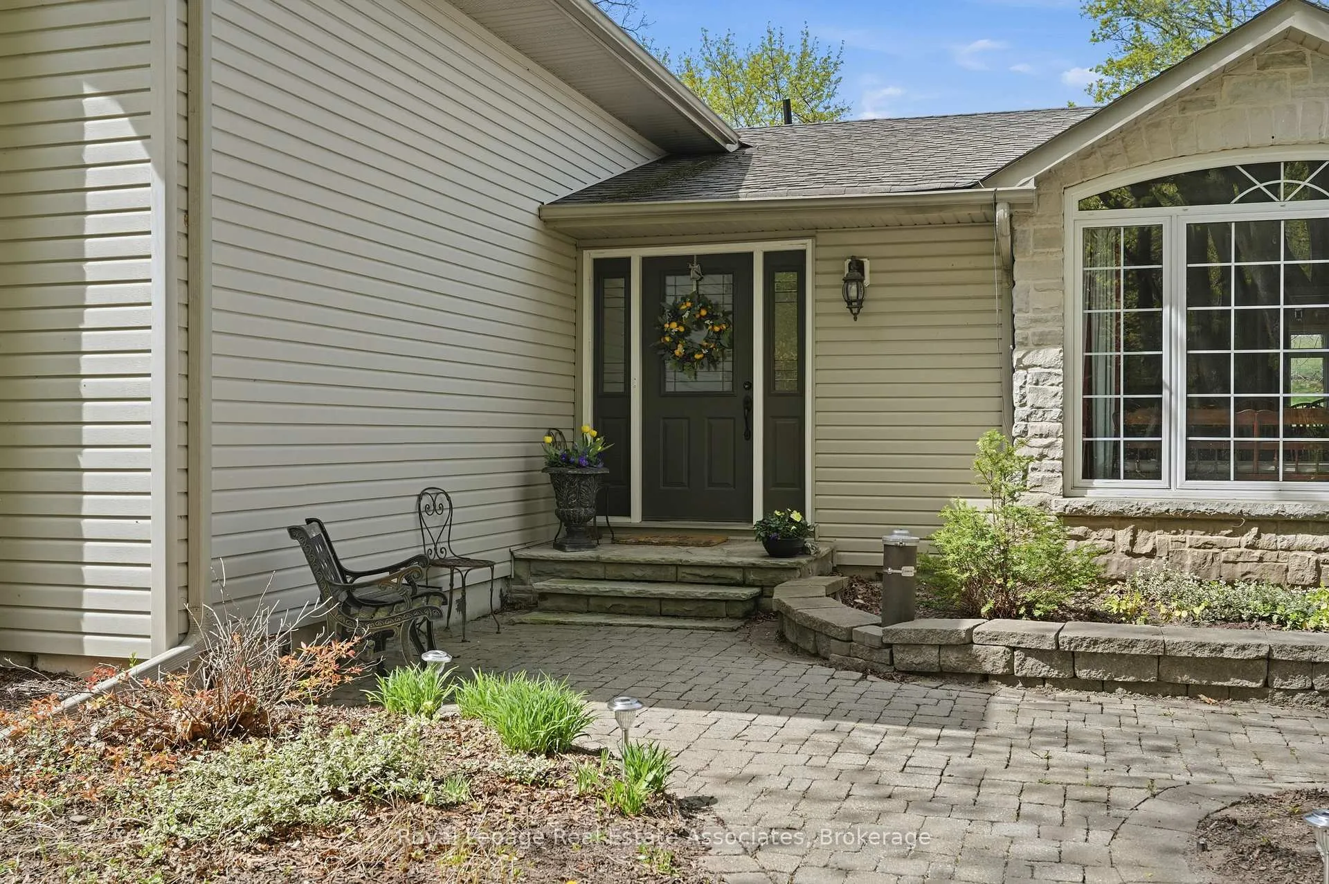 Photo 3 of 12136 6 Line, Halton Hills, Limehouse — HOMEH