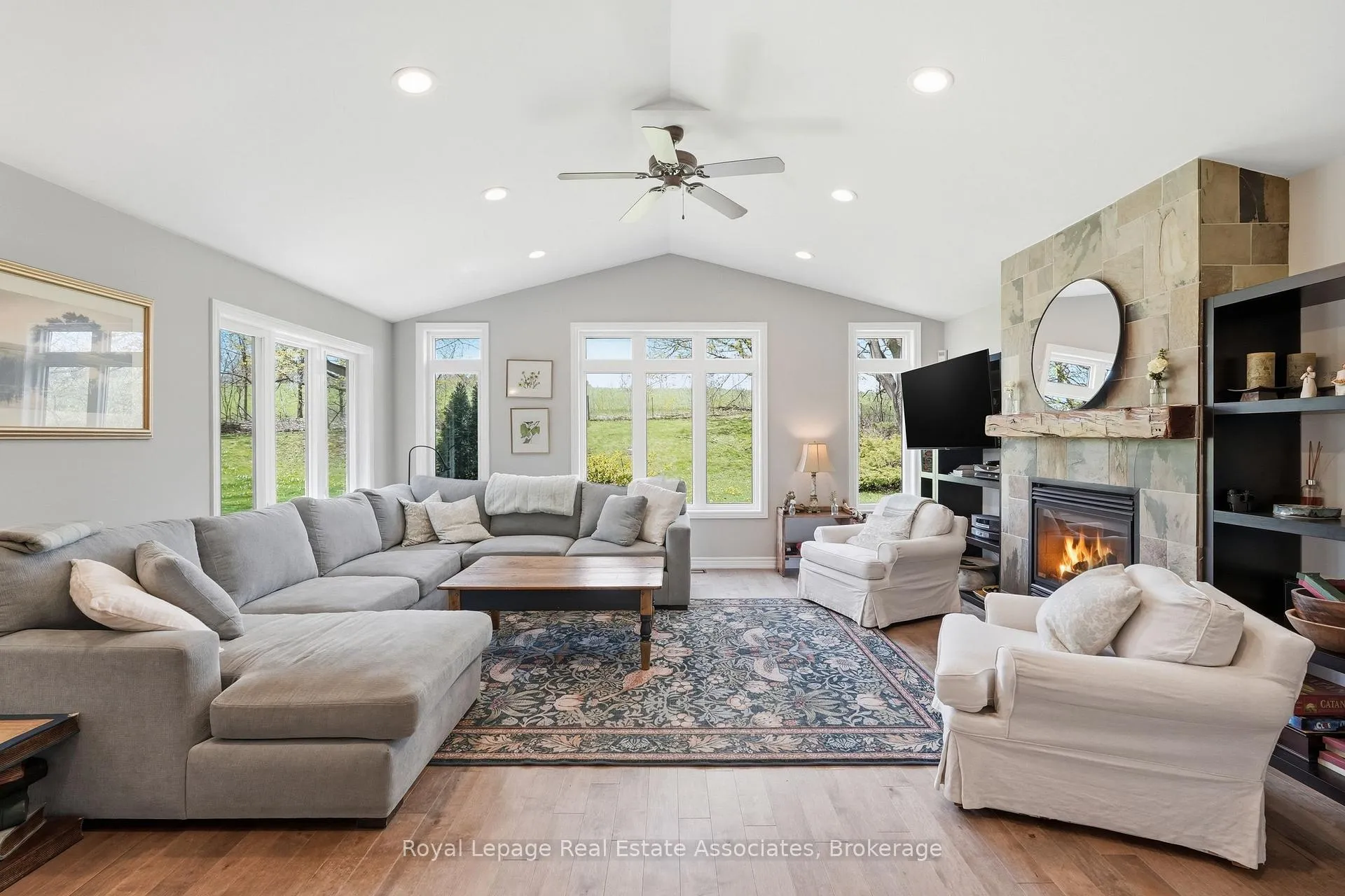 Photo 8 of 12136 6 Line, Halton Hills, Limehouse — HOMEH