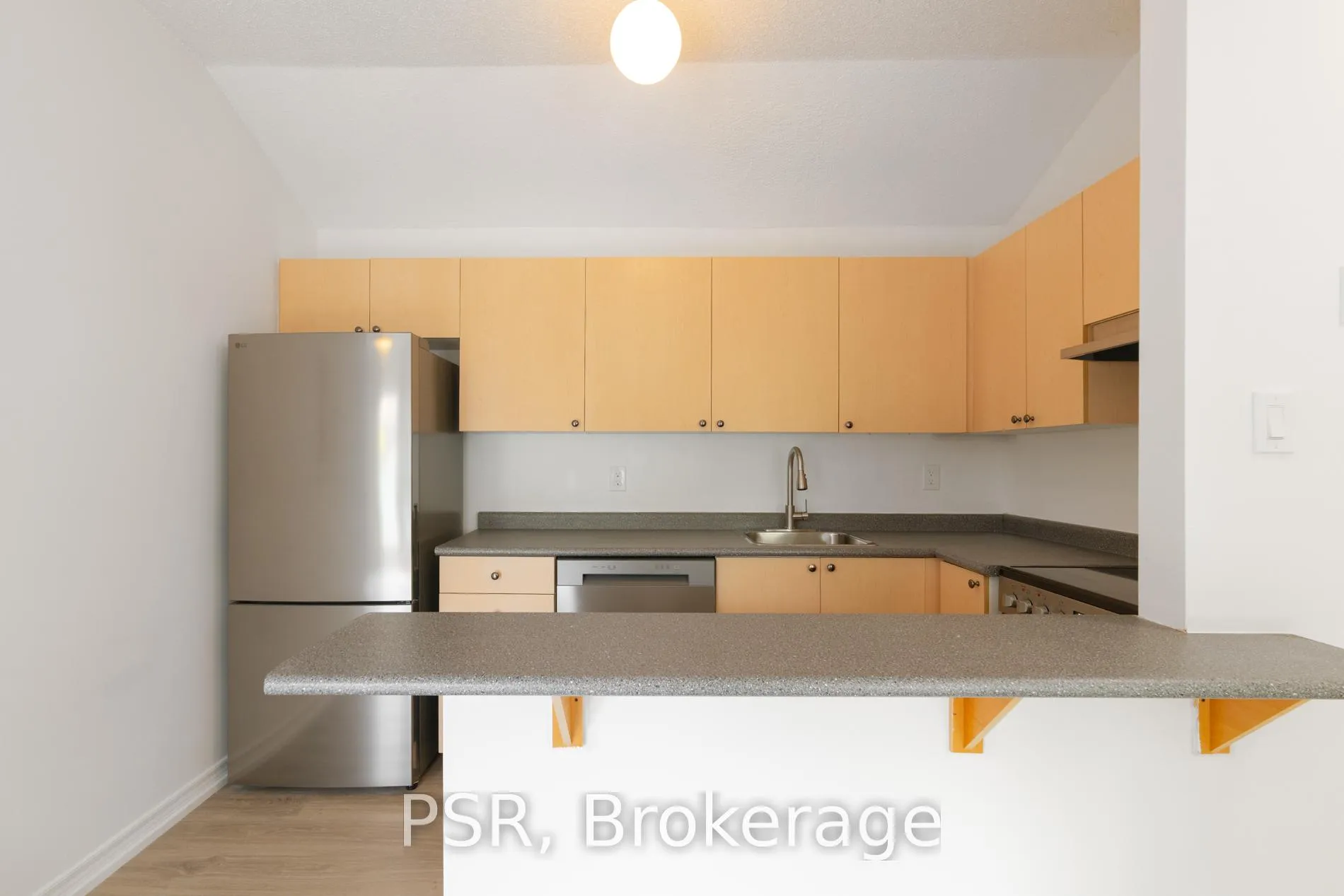 Photo 10 of Unit CH3, 1355 Bayview Avenue, Toronto, Leaside — HOMEH