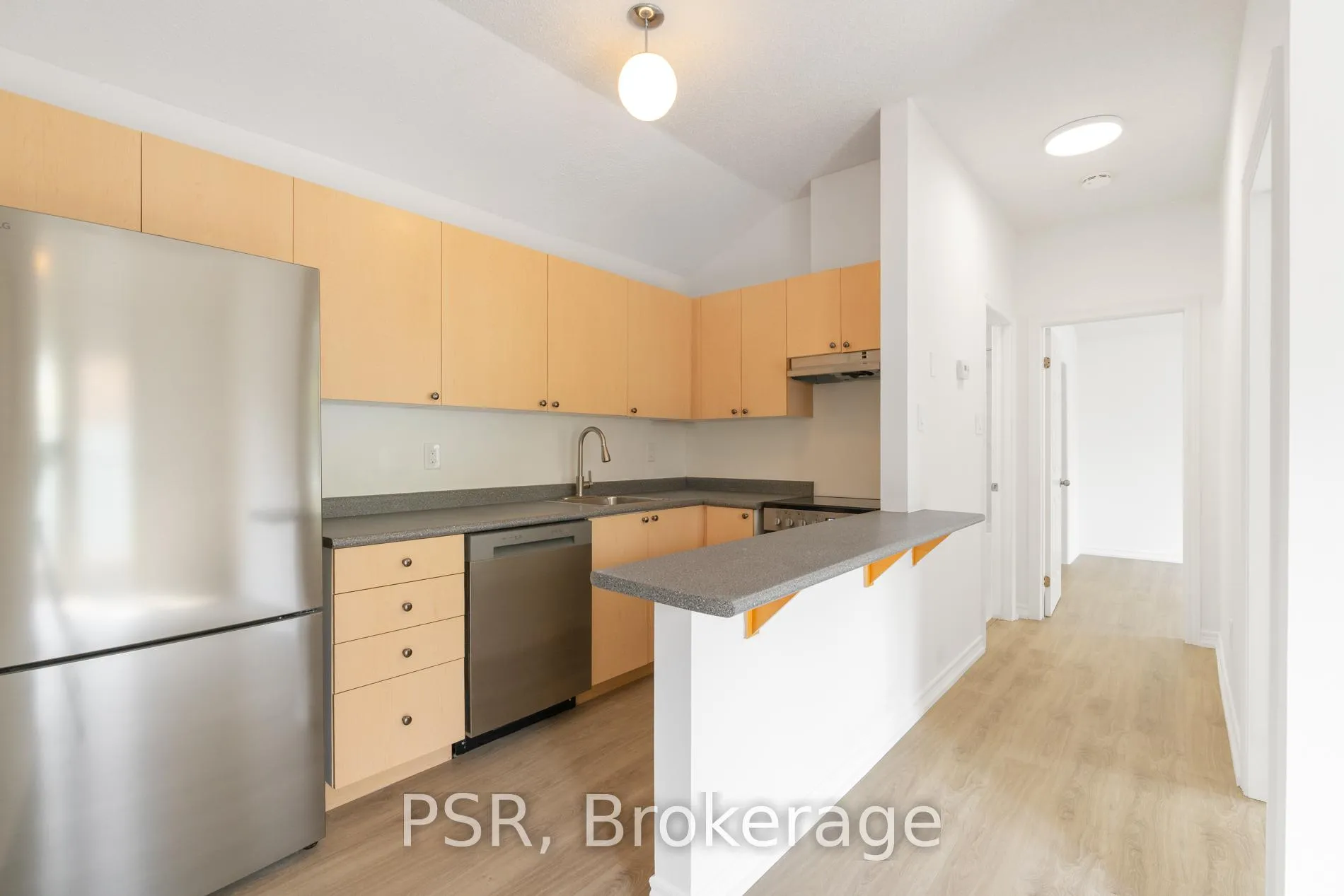 Photo 12 of Unit CH3, 1355 Bayview Avenue, Toronto, Leaside — HOMEH