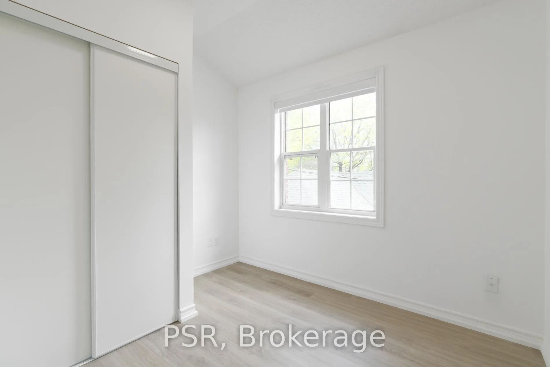 Photo 19 of Unit CH3, 1355 Bayview Avenue, Toronto, Leaside — HOMEH