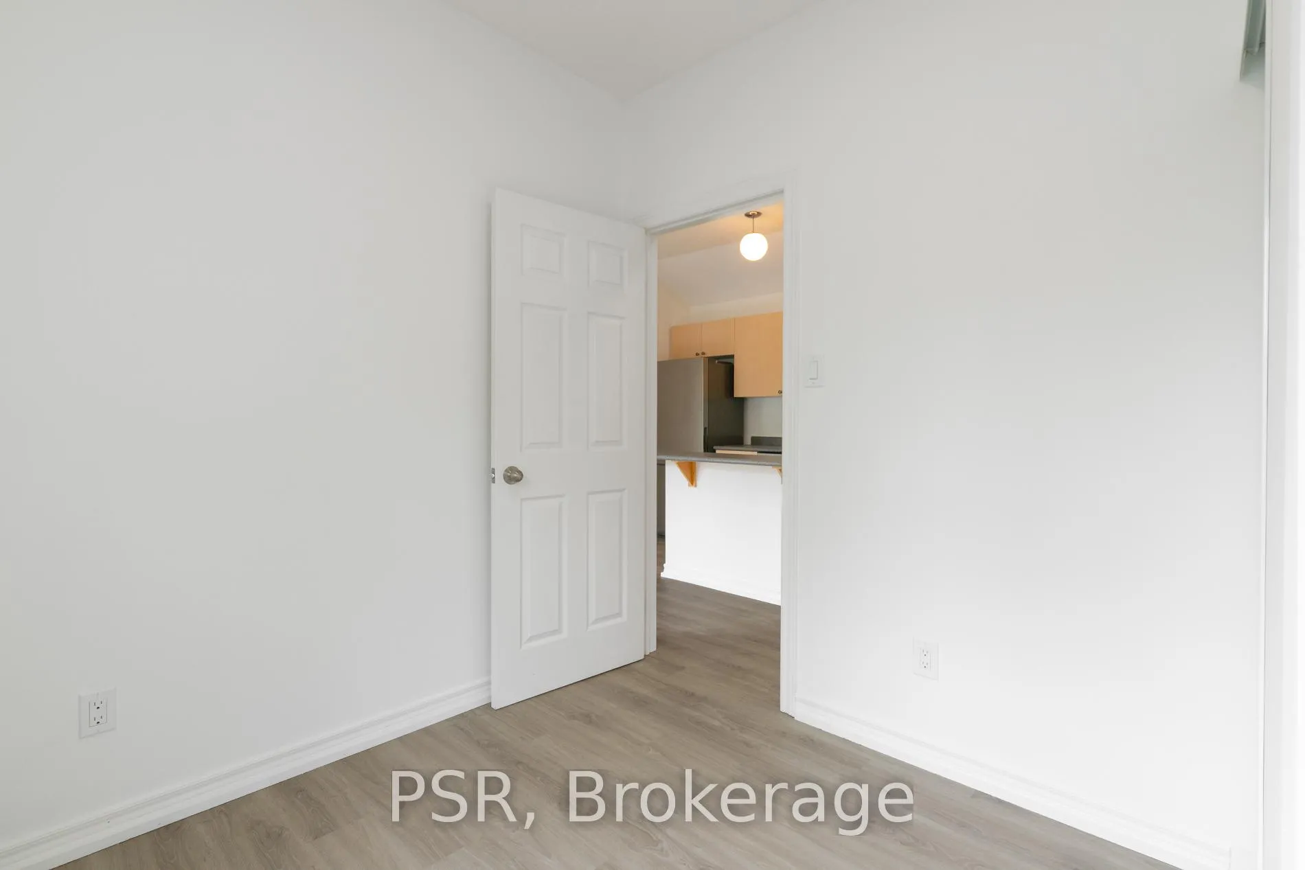 Photo 21 of Unit CH3, 1355 Bayview Avenue, Toronto, Leaside — HOMEH