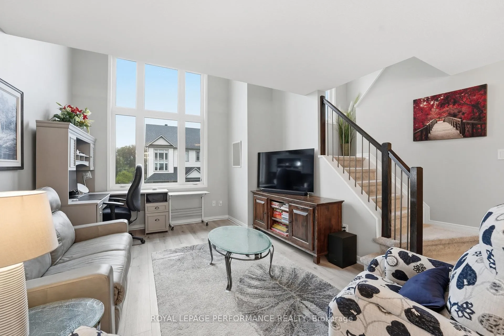 Photo 8 of 302 Galston, Ottawa, Mer Bleue/Bradley Estates/Anderson Park — HOMEH