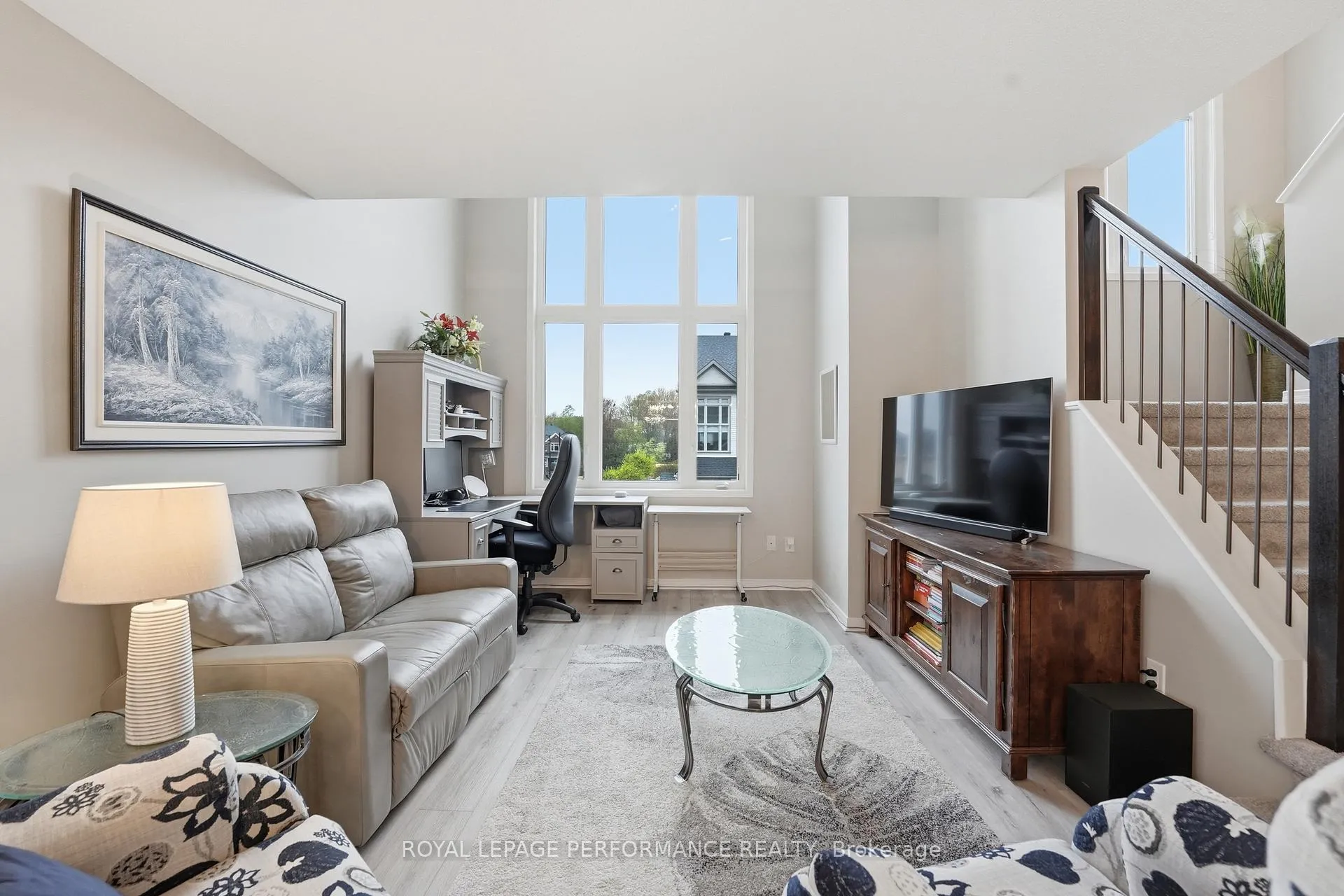 Photo 9 of 302 Galston, Ottawa, Mer Bleue/Bradley Estates/Anderson Park — HOMEH