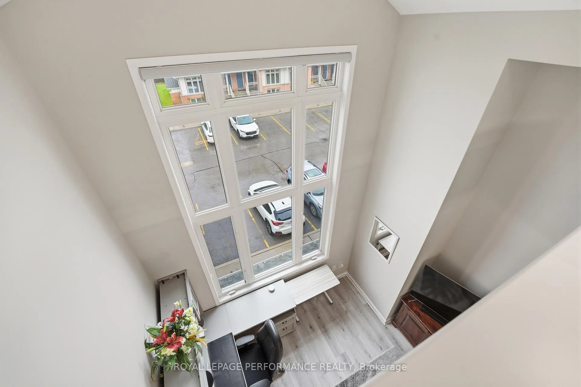 Photo 24 of 302 Galston, Ottawa, Mer Bleue/Bradley Estates/Anderson Park — HOMEH