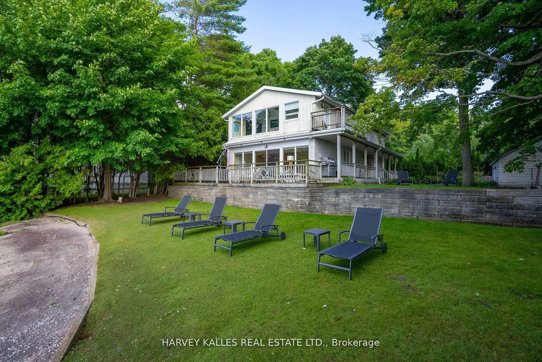 Photo 13 of 22 Gooch Park Drive, Innisfil, Rural Innisfil — HOMEH