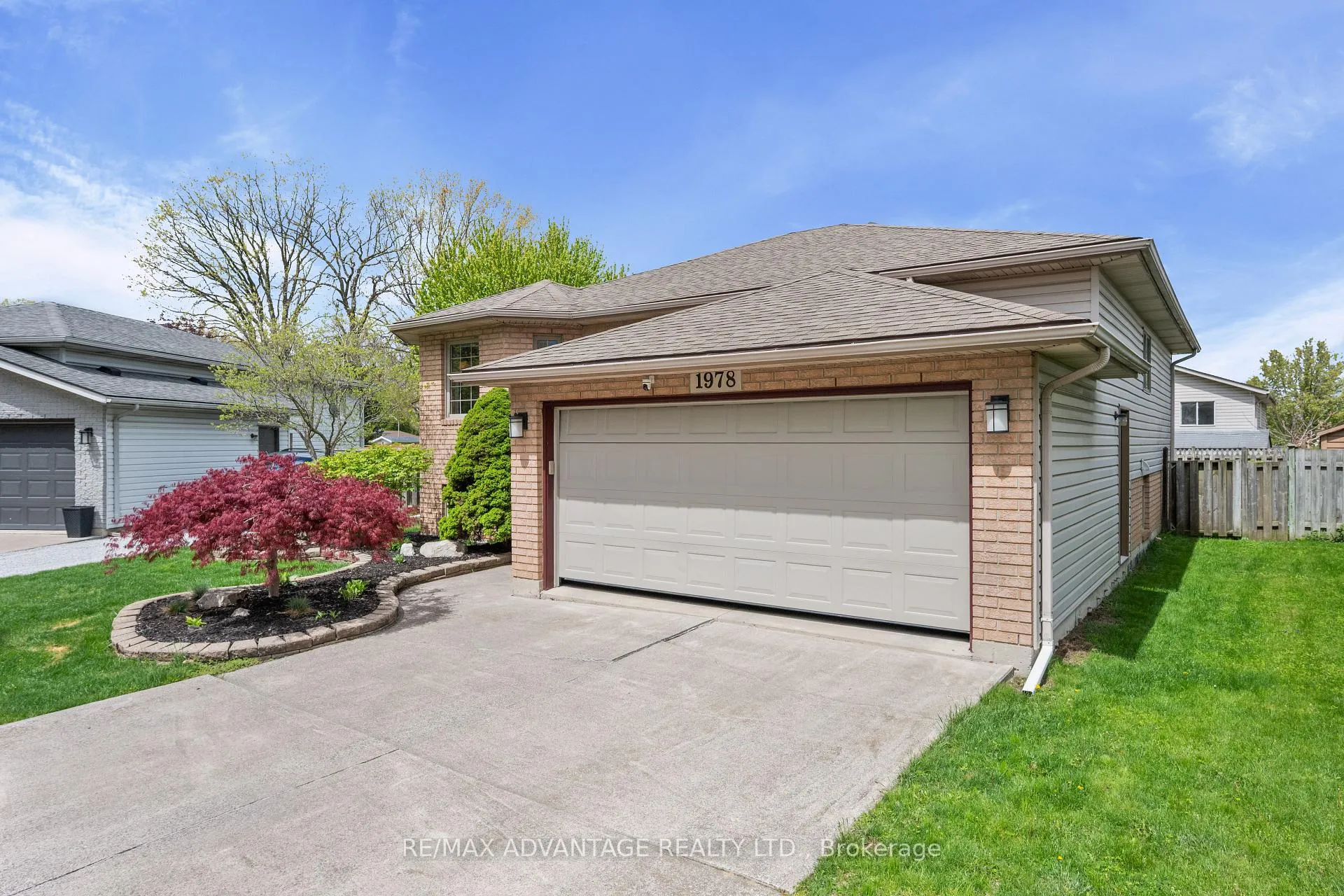 Photo 4 of 1978 Fuller Crescent, Windsor — HOMEH