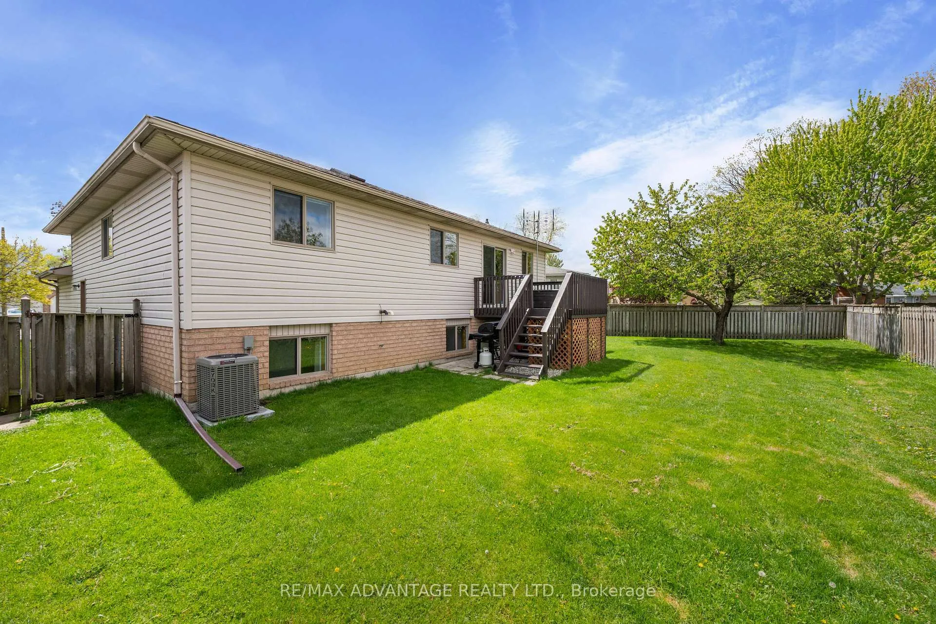 Photo 39 of 1978 Fuller Crescent, Windsor — HOMEH