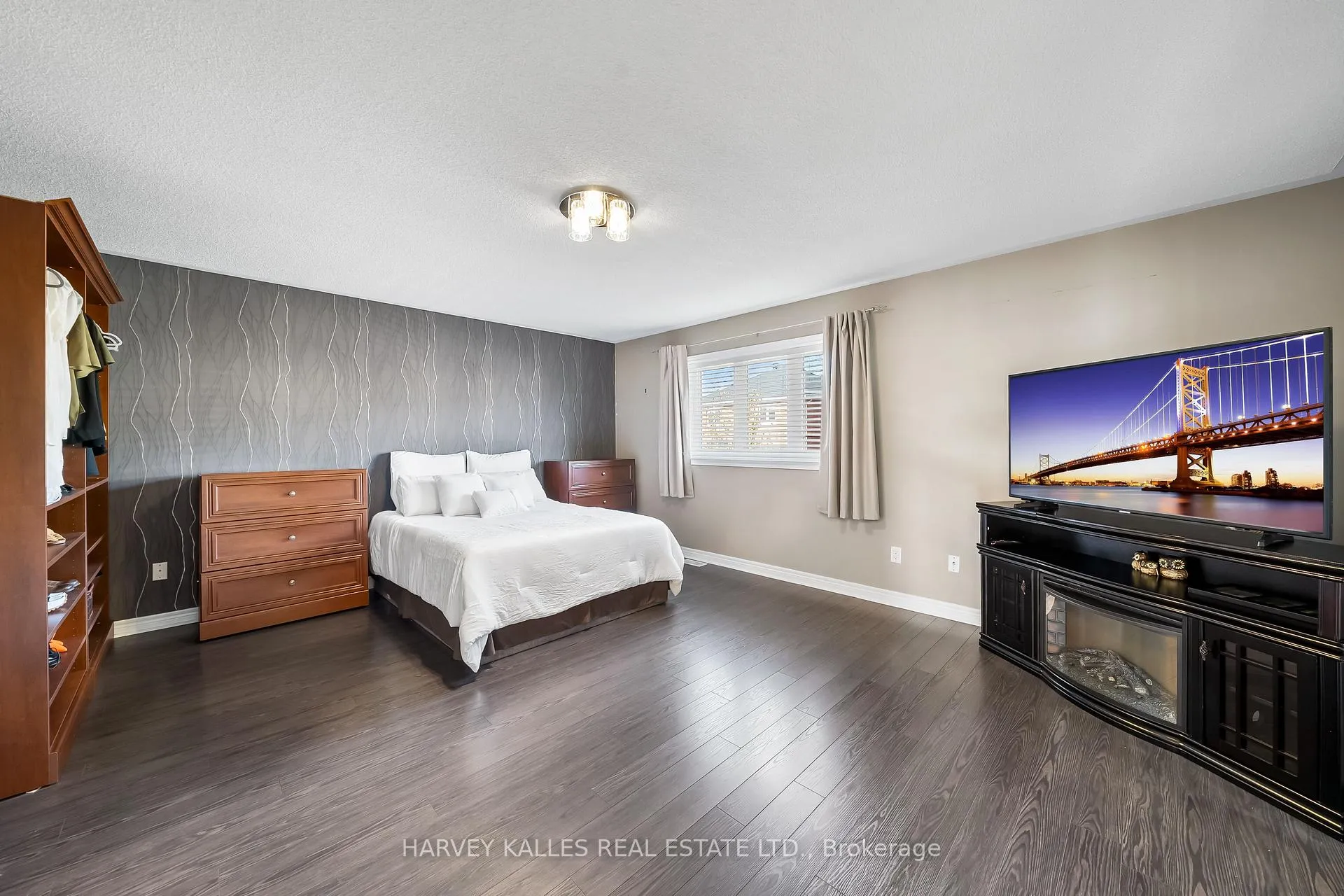Photo 23 of 36 Boundbrook Drive, Brampton, Northwest Sandalwood Parkway — HOMEH