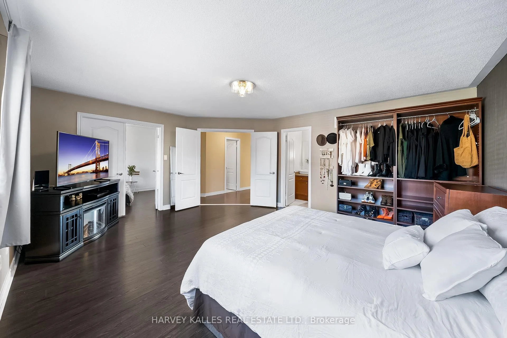 Photo 24 of 36 Boundbrook Drive, Brampton, Northwest Sandalwood Parkway — HOMEH