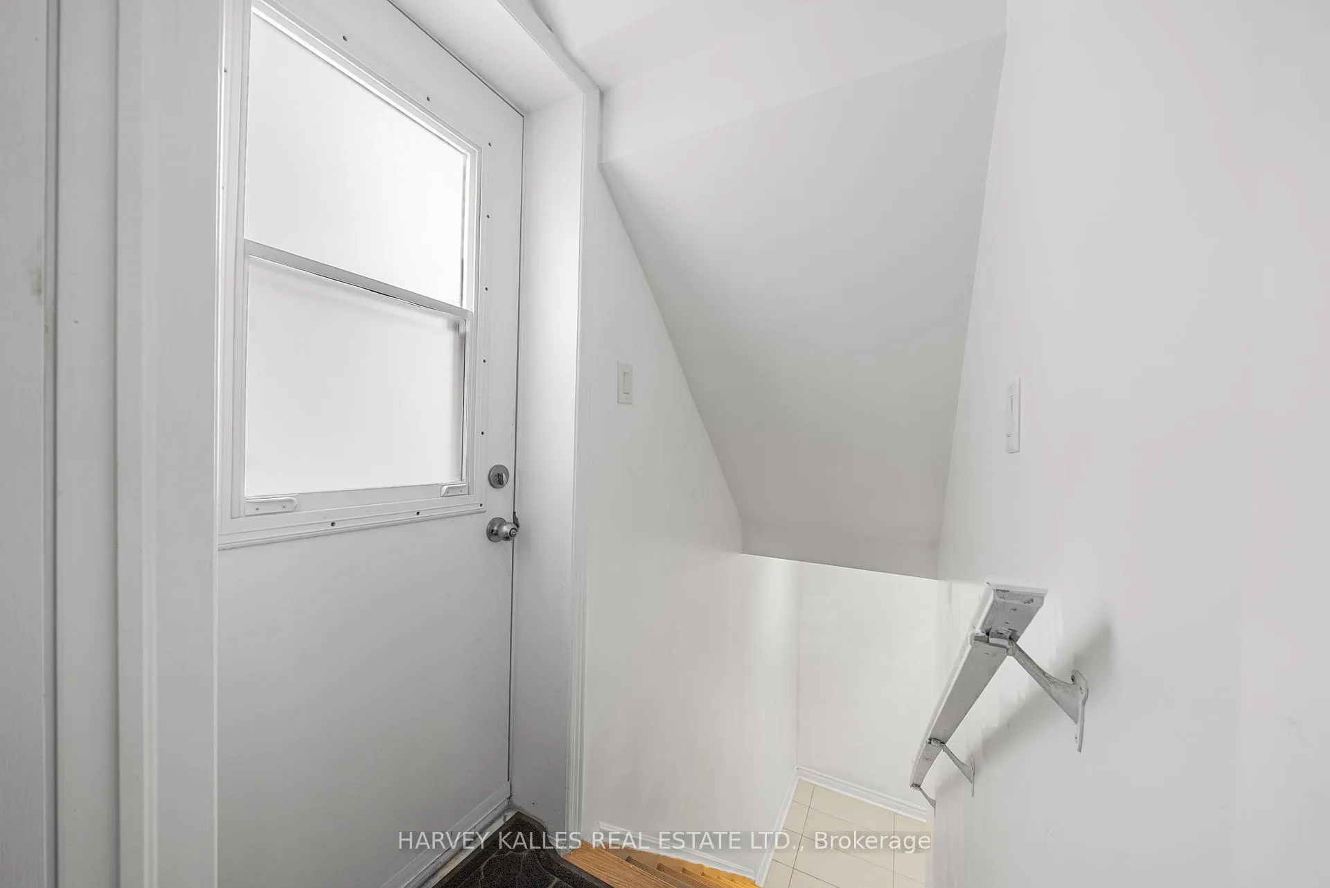 Photo 33 of 36 Boundbrook Drive, Brampton, Northwest Sandalwood Parkway — HOMEH