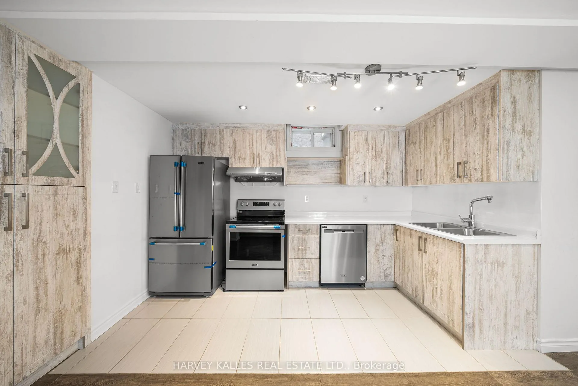 Photo 38 of 36 Boundbrook Drive, Brampton, Northwest Sandalwood Parkway — HOMEH