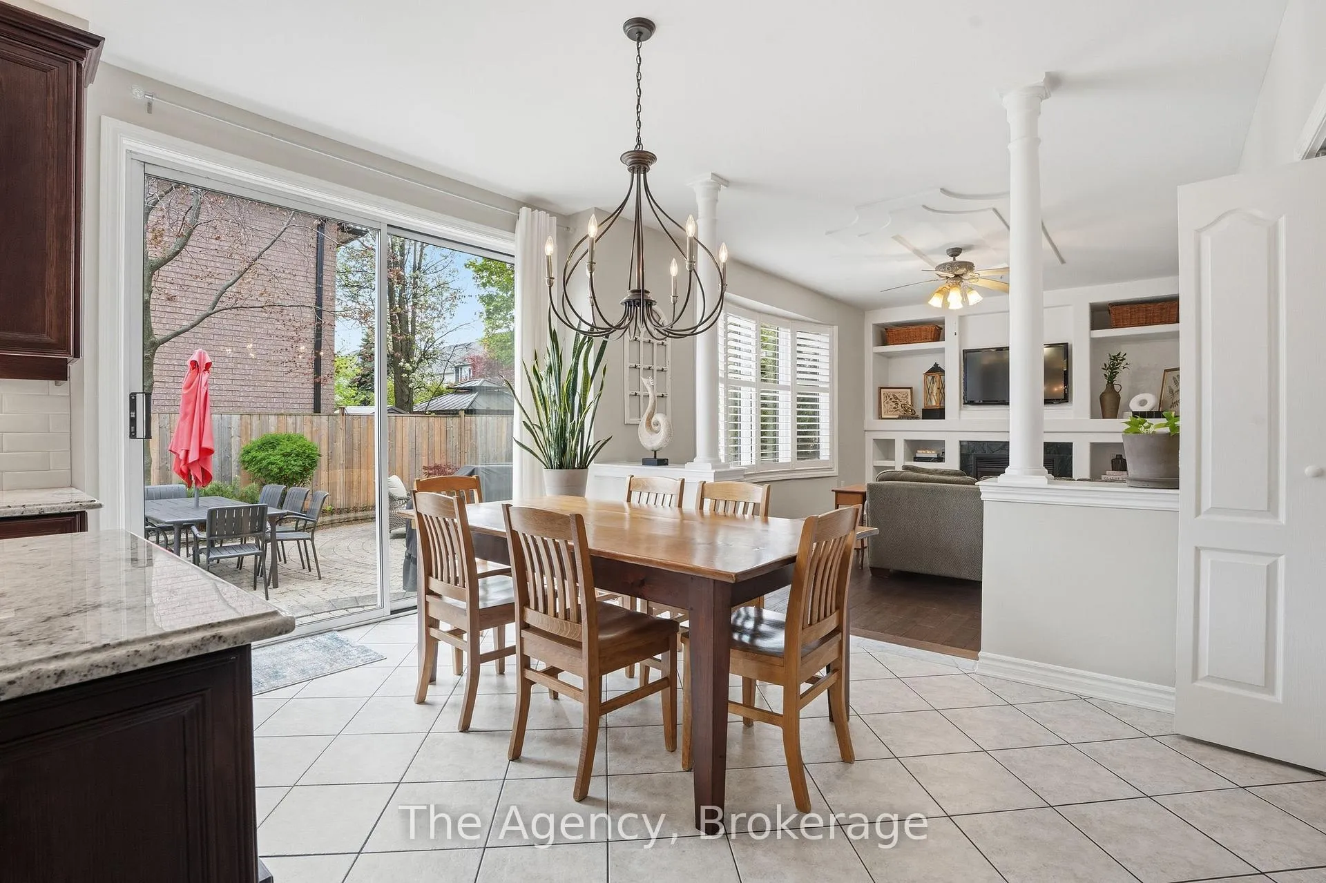 Photo 17 of 2112 Novis Way, Burlington, Orchard — HOMEH