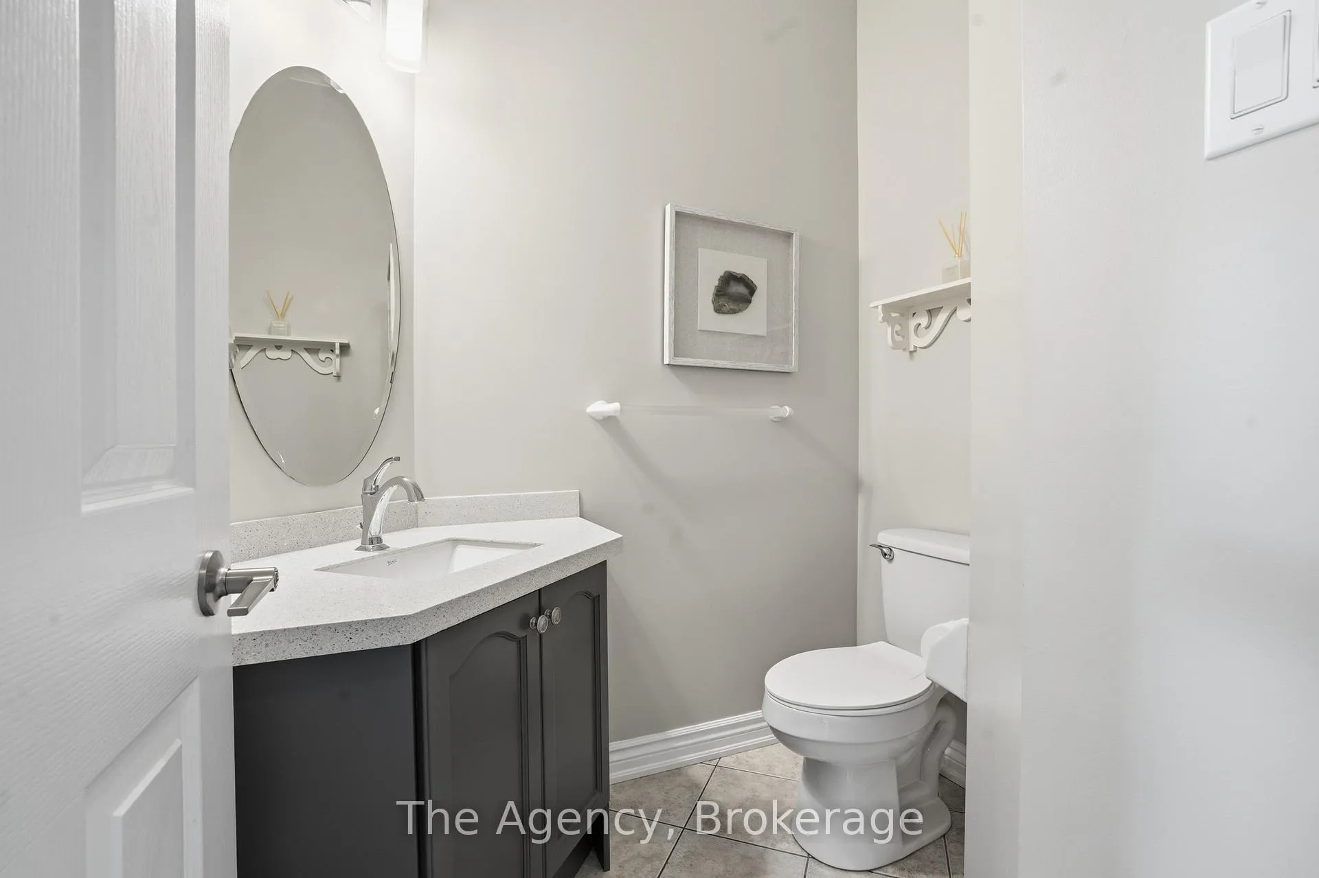 Photo 19 of 2112 Novis Way, Burlington, Orchard — HOMEH