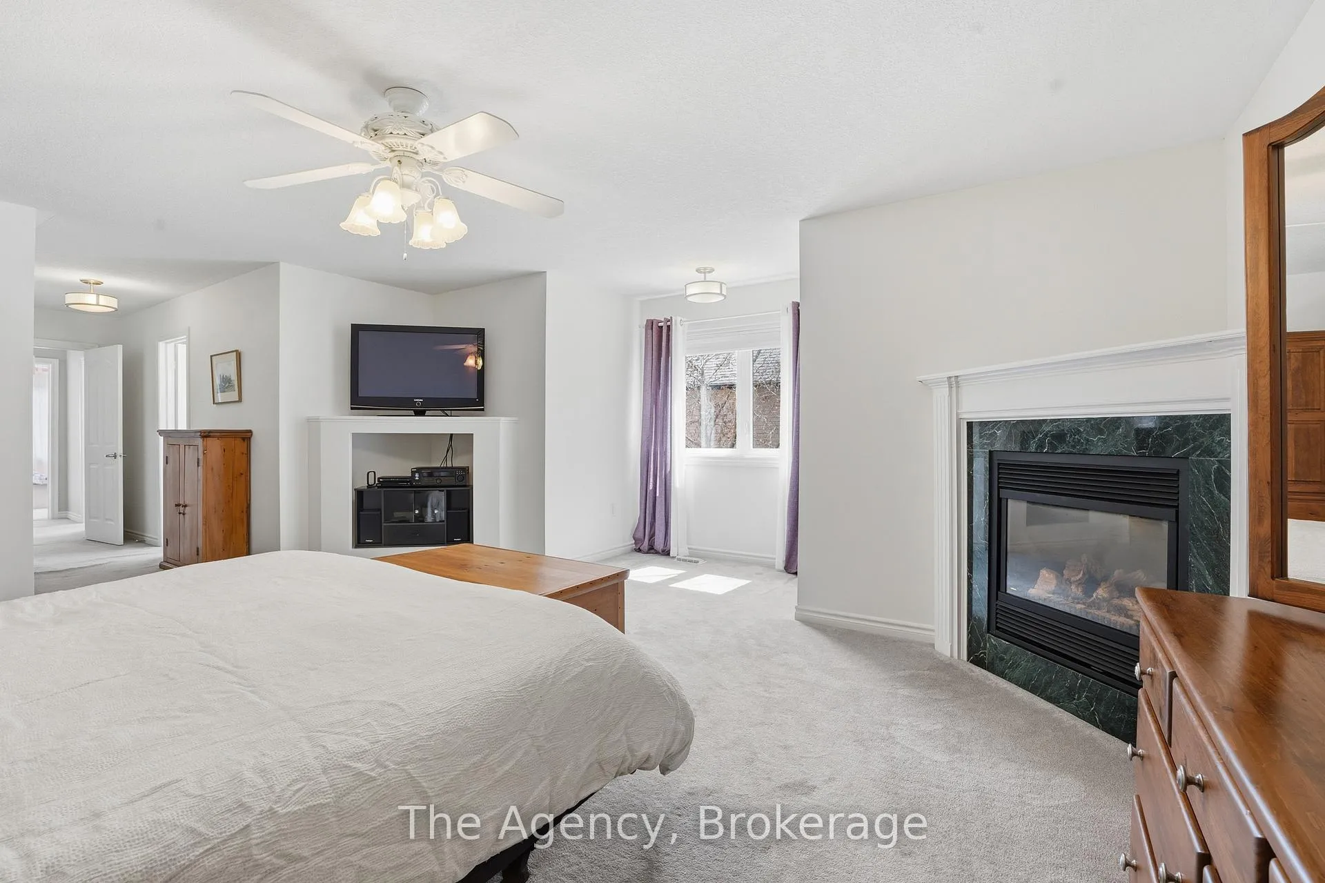 Photo 22 of 2112 Novis Way, Burlington, Orchard — HOMEH