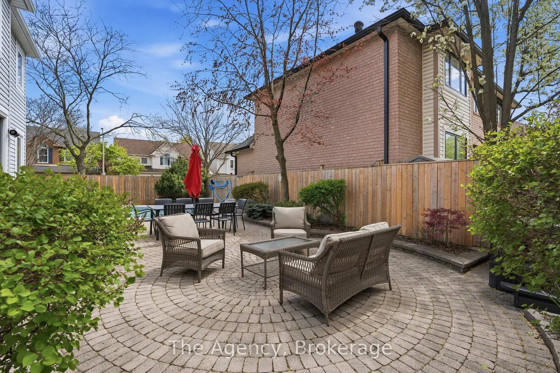 Photo 38 of 2112 Novis Way, Burlington, Orchard — HOMEH