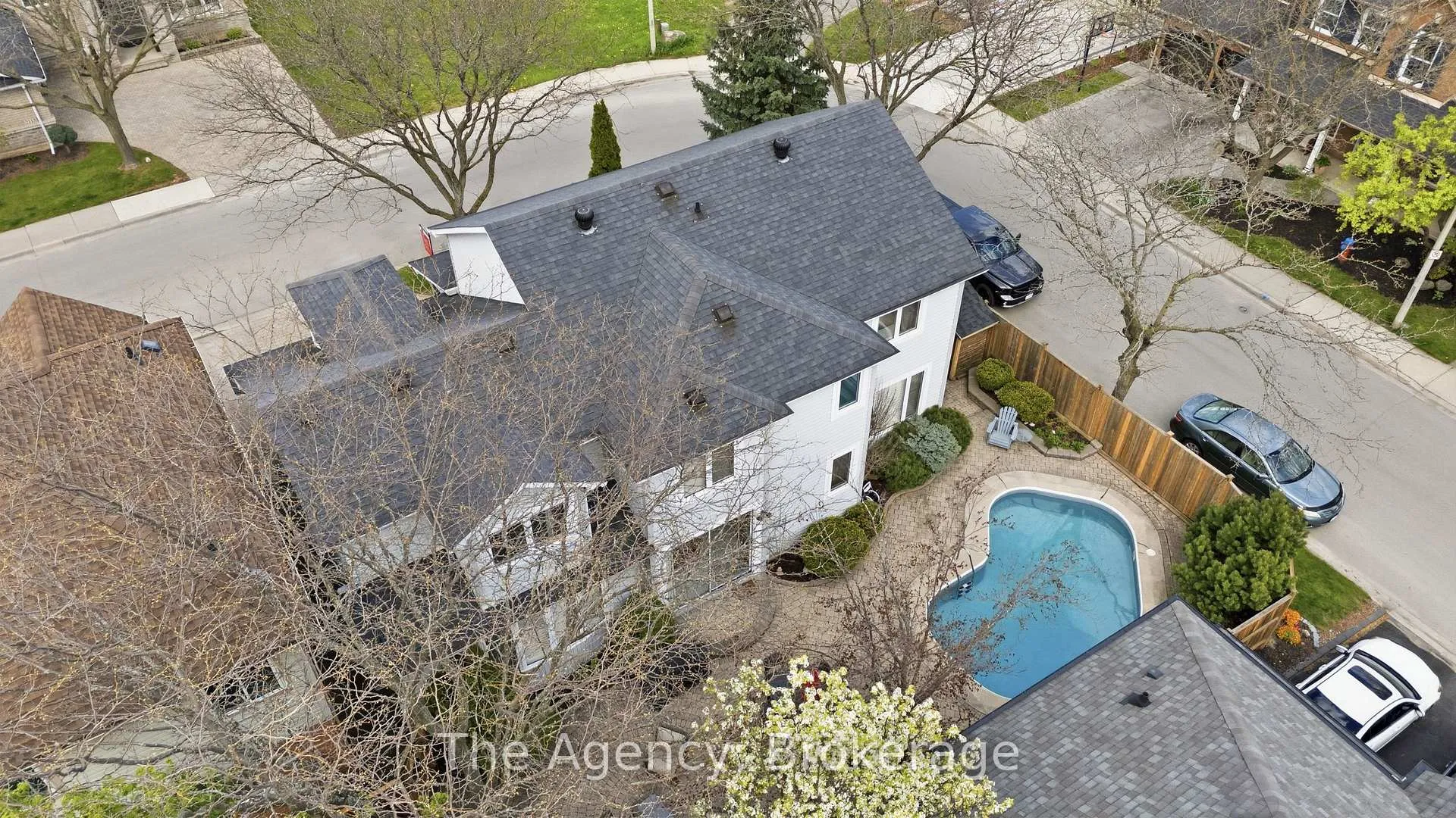 Photo 43 of 2112 Novis Way, Burlington, Orchard — HOMEH