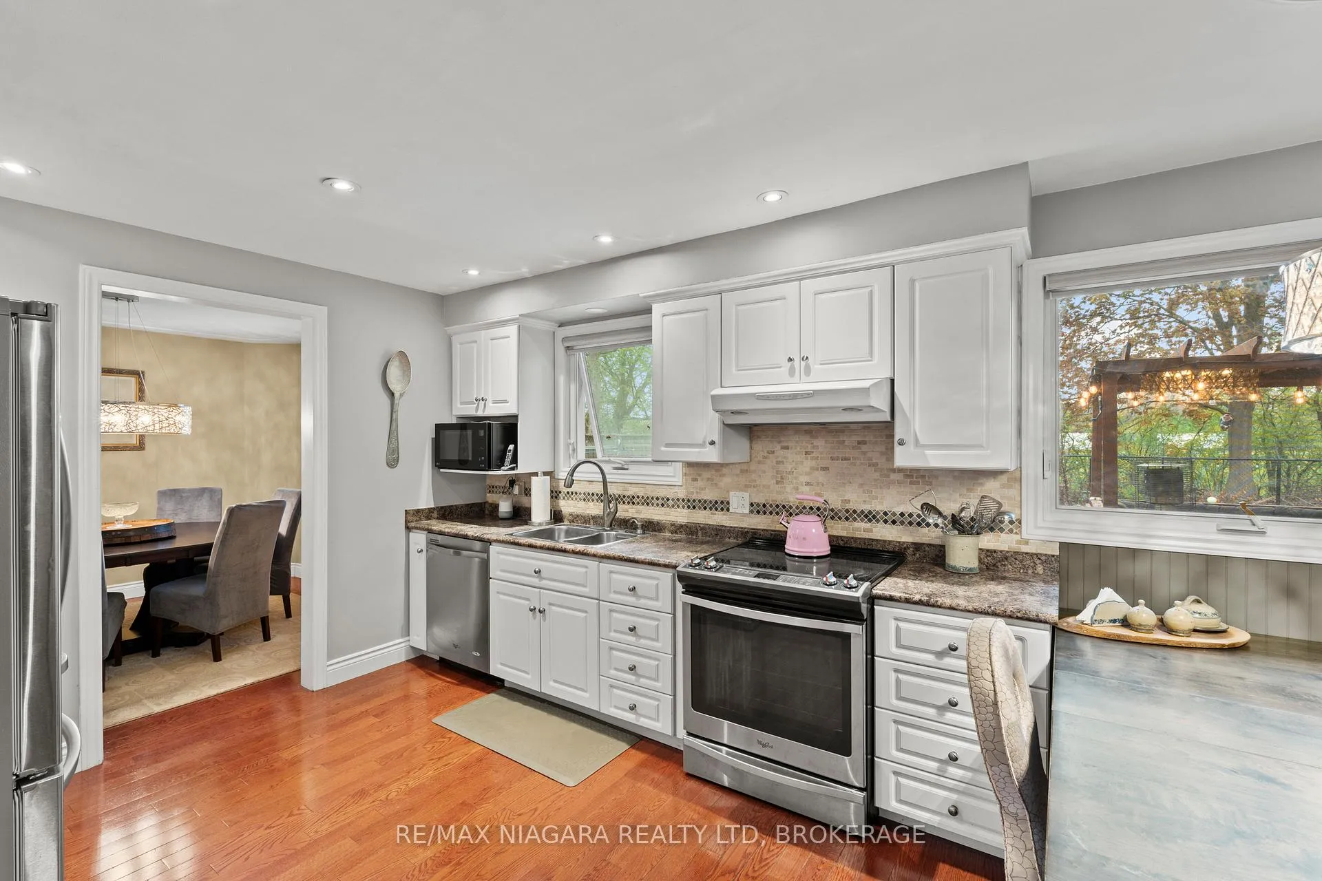 Photo 17 of 67 Dalewood Drive, Kitchener — HOMEH
