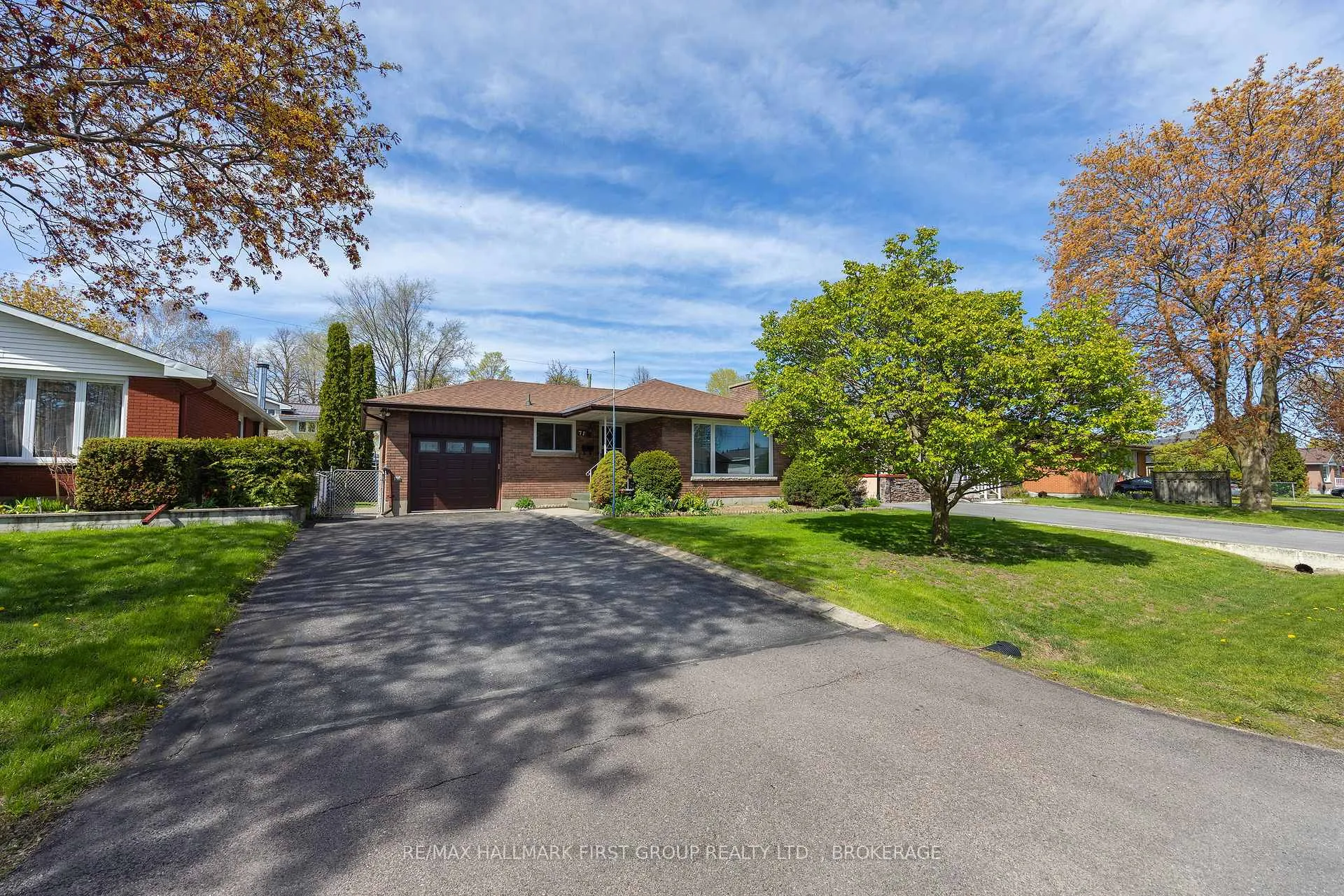 Photo 2 of 71 Morenz Crescent, Kingston, Rideau — HOMEH