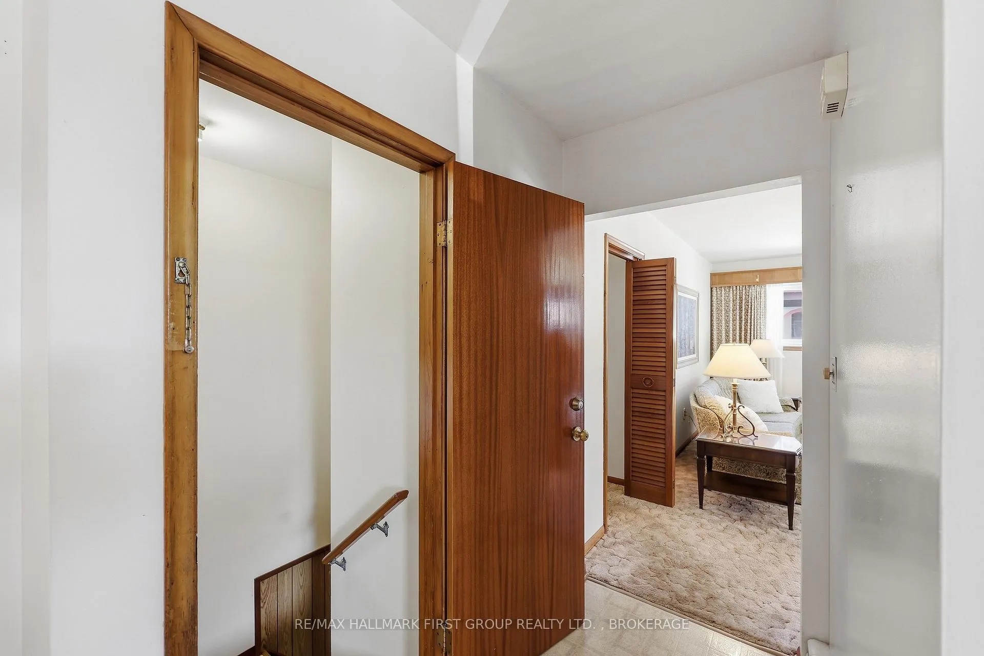 Photo 16 of 71 Morenz Crescent, Kingston, Rideau — HOMEH