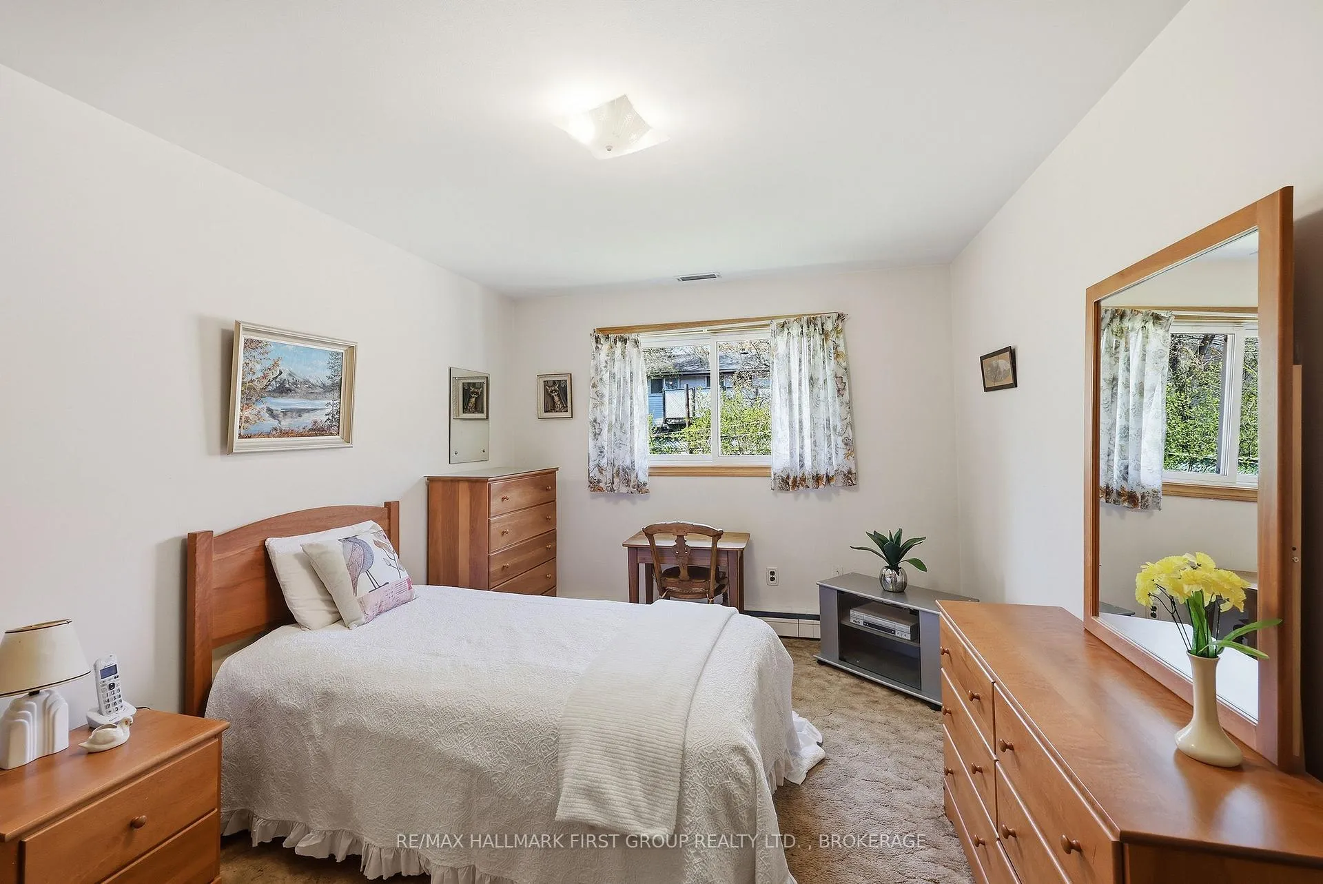 Photo 19 of 71 Morenz Crescent, Kingston, Rideau — HOMEH