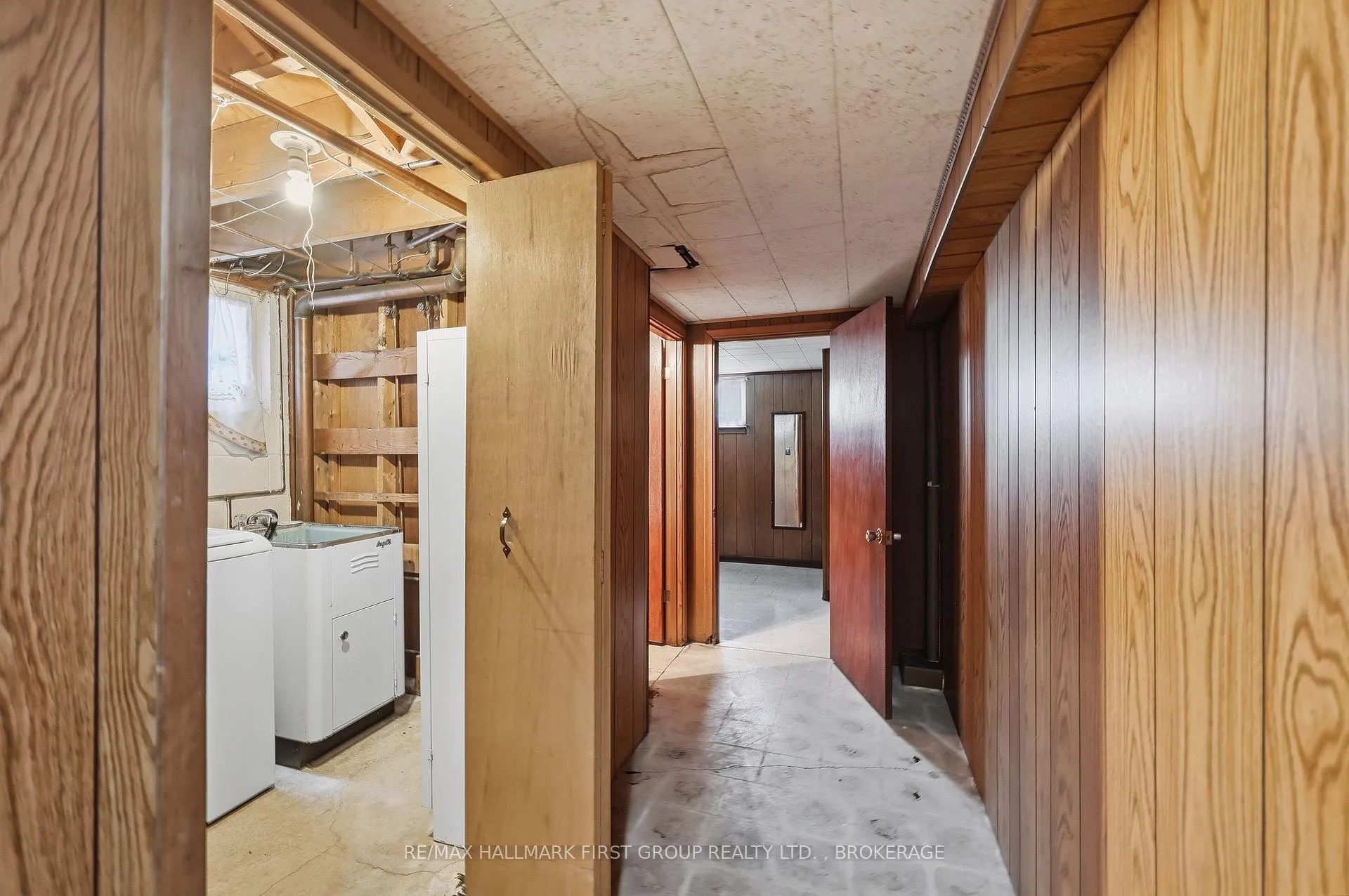 Photo 32 of 71 Morenz Crescent, Kingston, Rideau — HOMEH