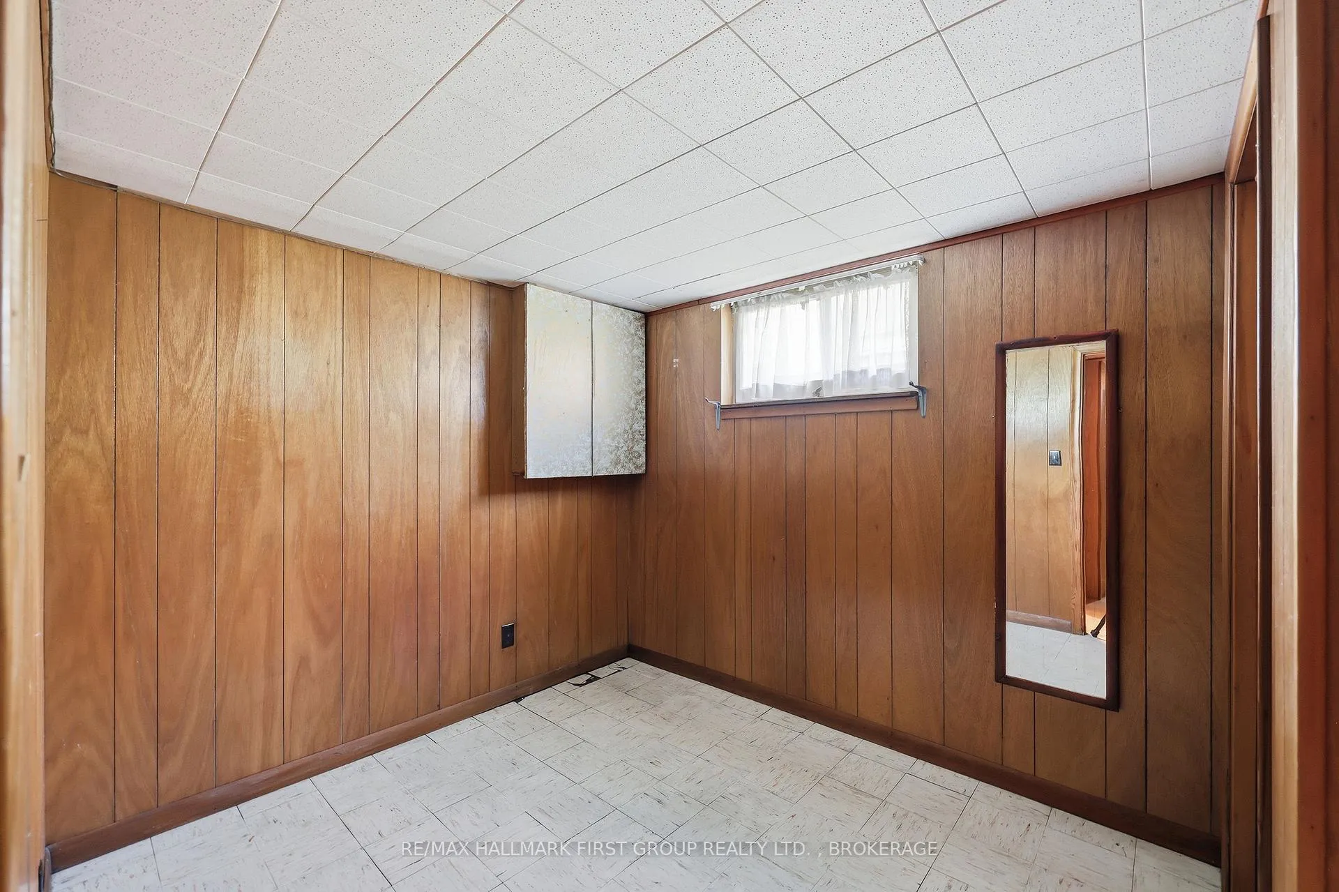 Photo 33 of 71 Morenz Crescent, Kingston, Rideau — HOMEH