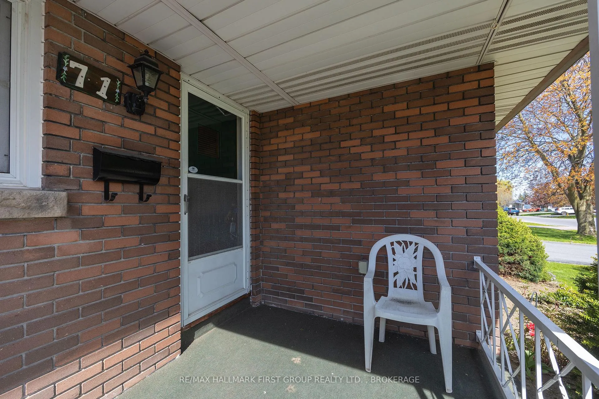Photo 39 of 71 Morenz Crescent, Kingston, Rideau — HOMEH