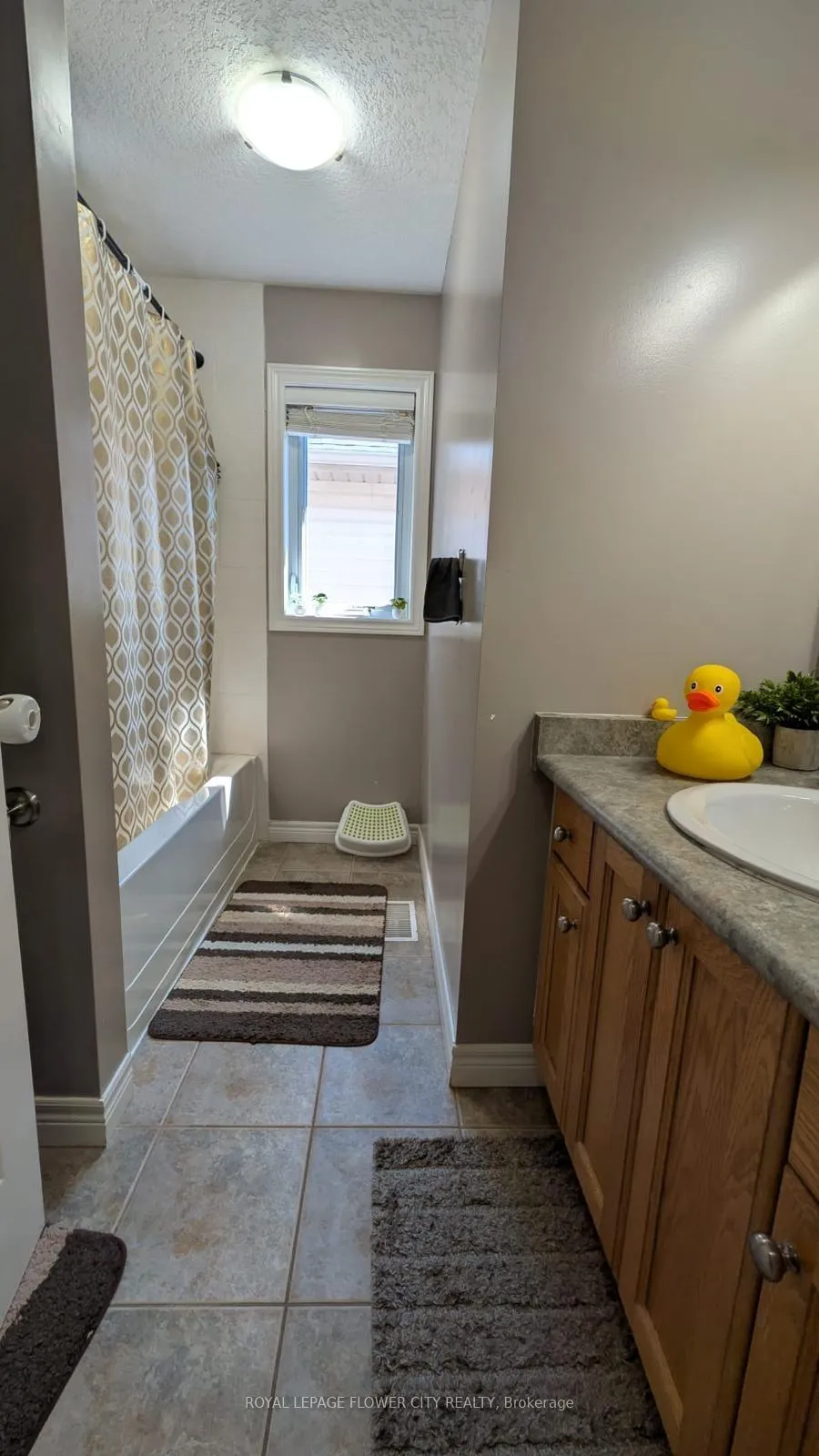 Photo 12 of 165 Cranbrook Street, Kitchener — HOMEH