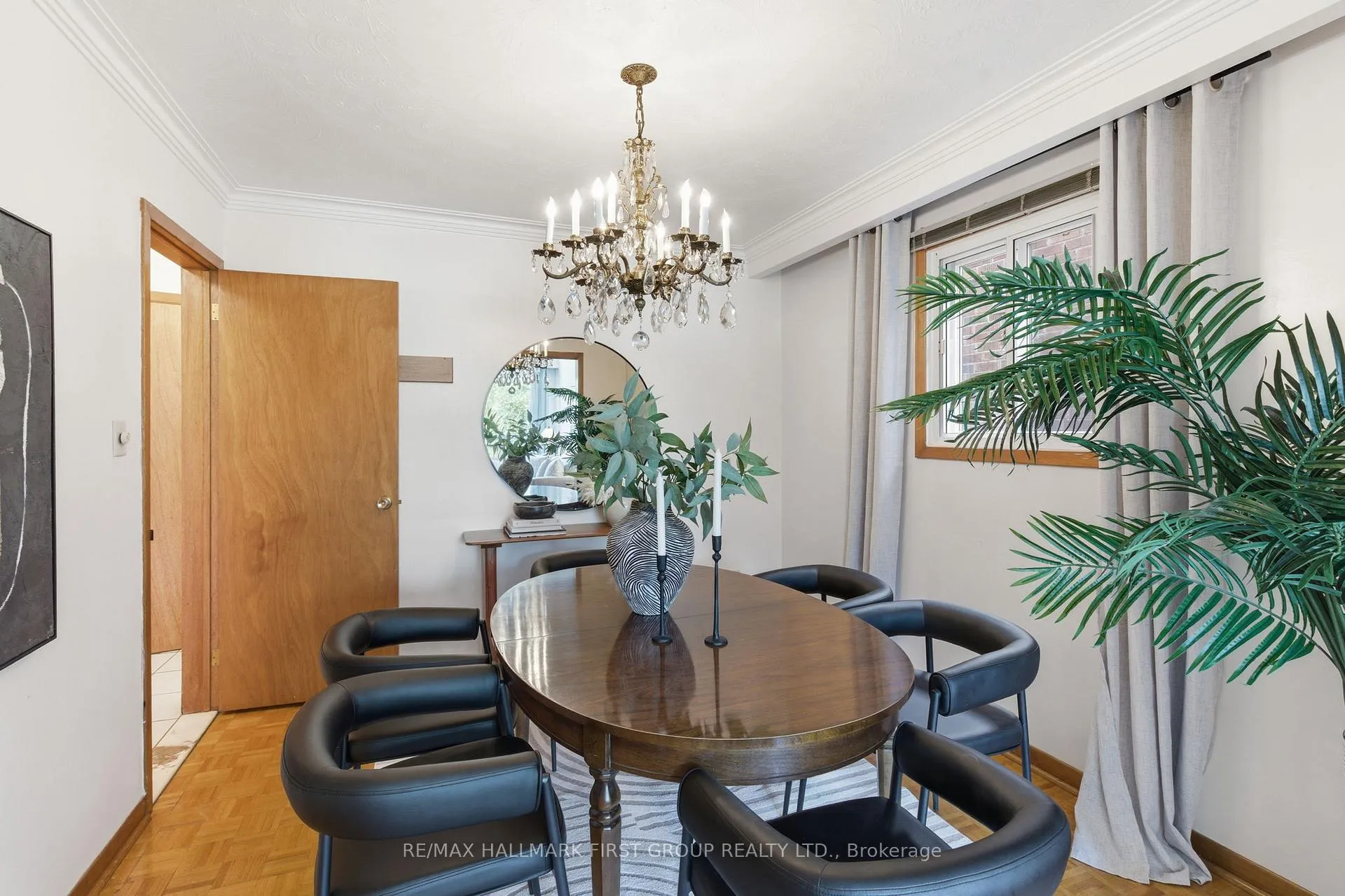 Photo 9 of 152 Mcroberts Avenue, Toronto, Corso Italia-Davenport — HOMEH