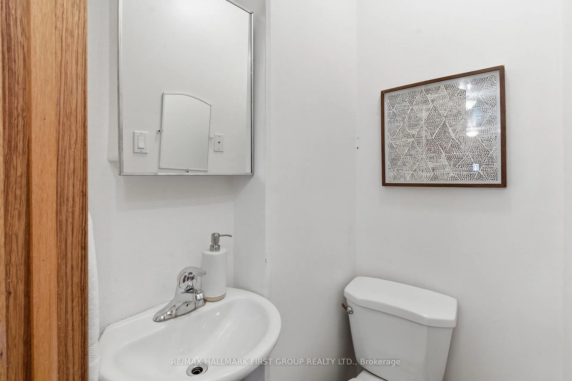 Photo 11 of 152 Mcroberts Avenue, Toronto, Corso Italia-Davenport — HOMEH