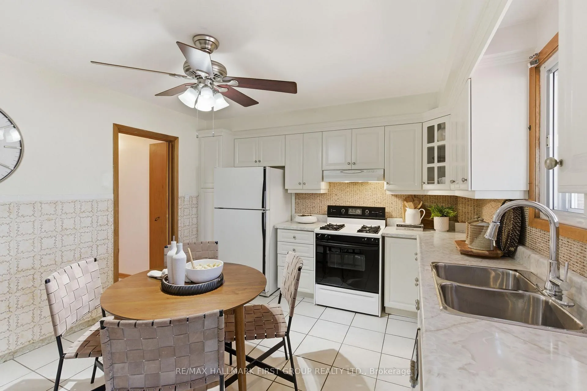 Photo 14 of 152 Mcroberts Avenue, Toronto, Corso Italia-Davenport — HOMEH