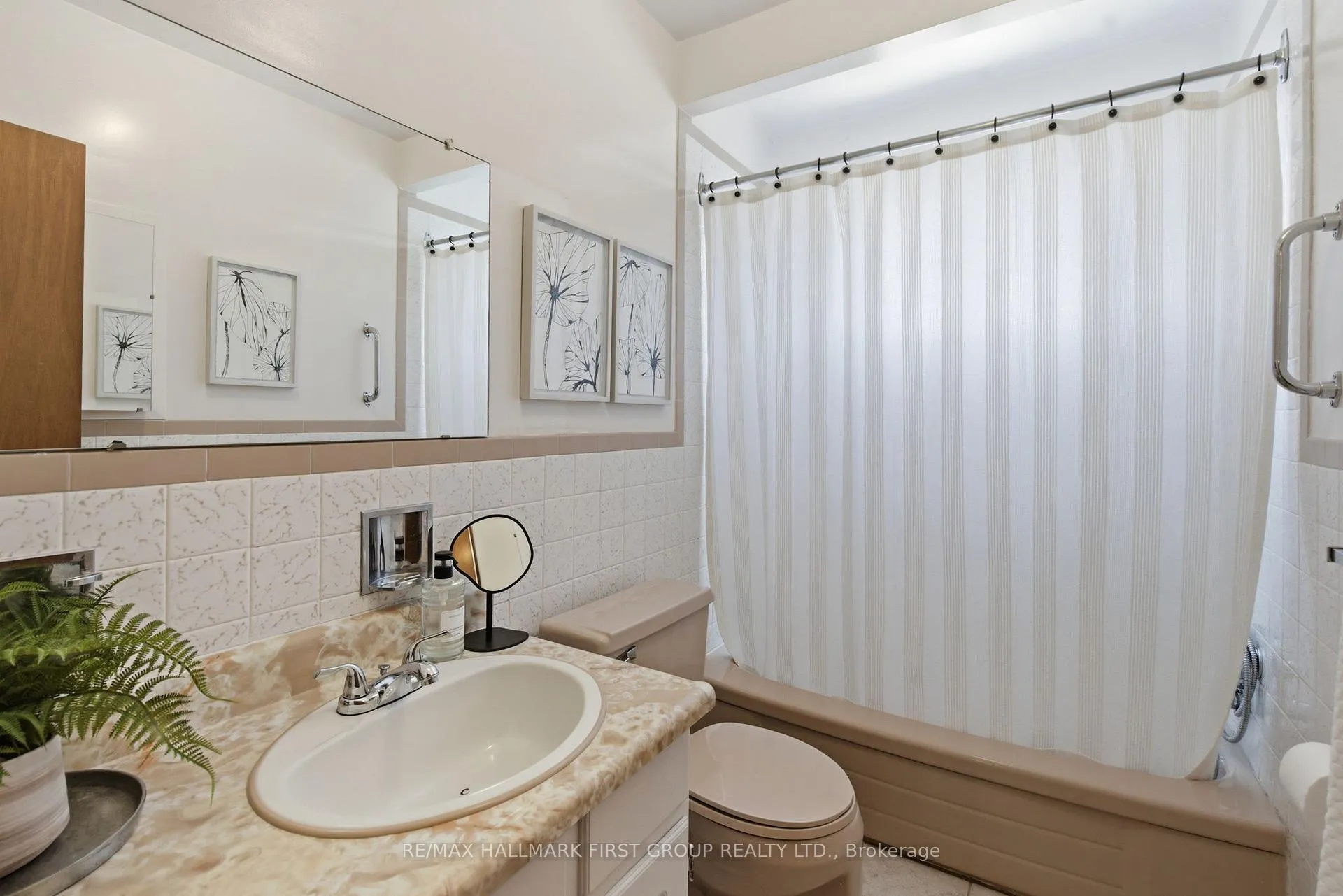 Photo 21 of 152 Mcroberts Avenue, Toronto, Corso Italia-Davenport — HOMEH