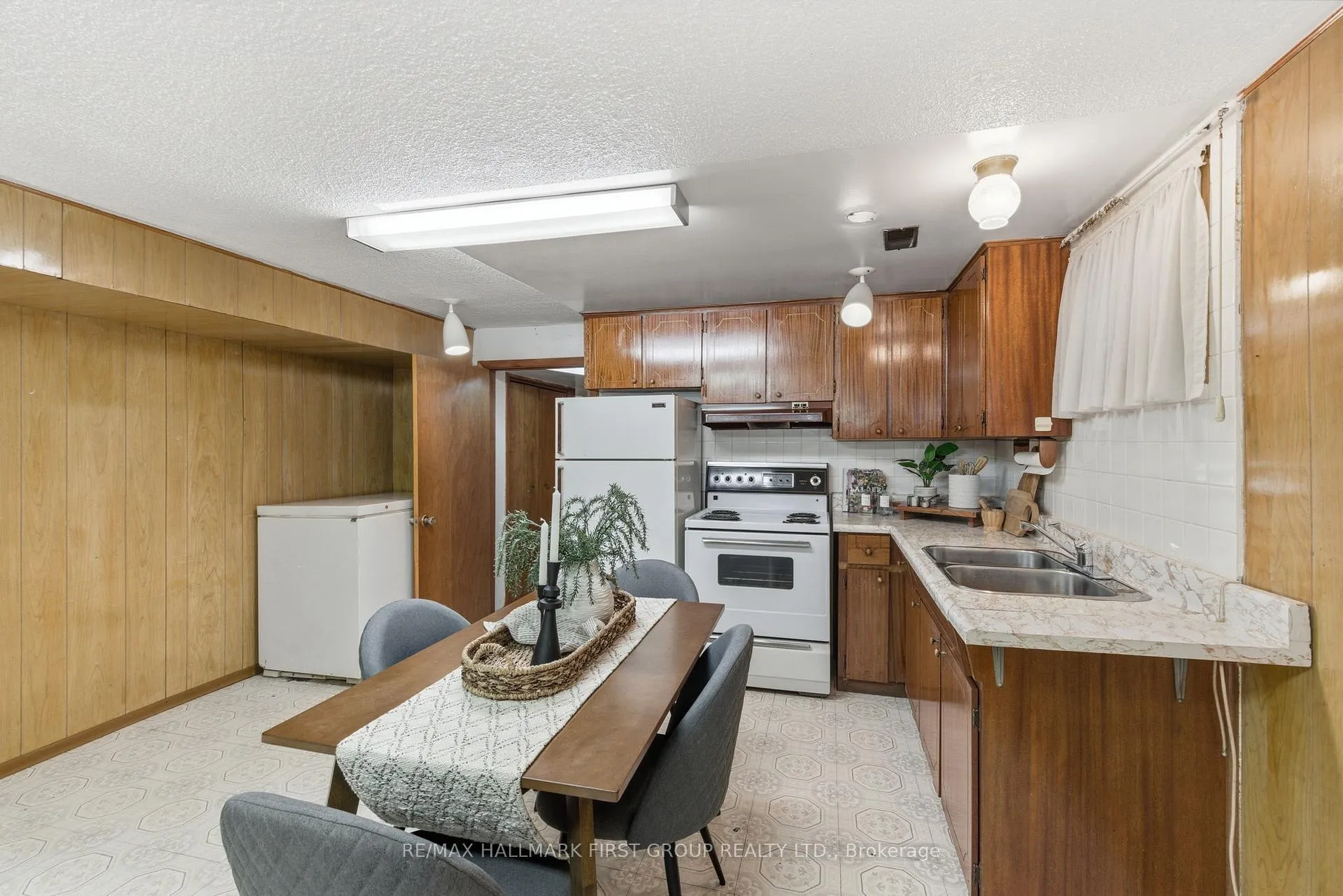 Photo 27 of 152 Mcroberts Avenue, Toronto, Corso Italia-Davenport — HOMEH